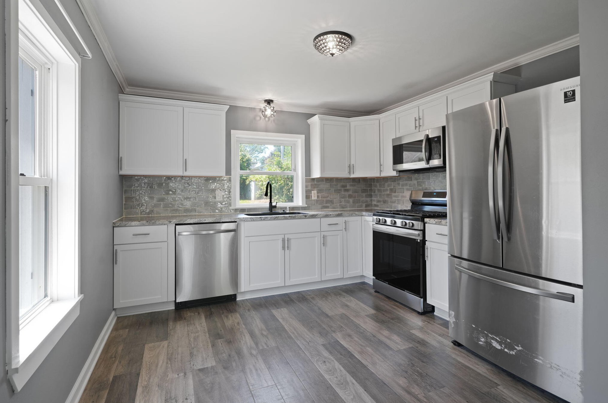 1424 Oregon St, Racine WI  53405-3152 exterior