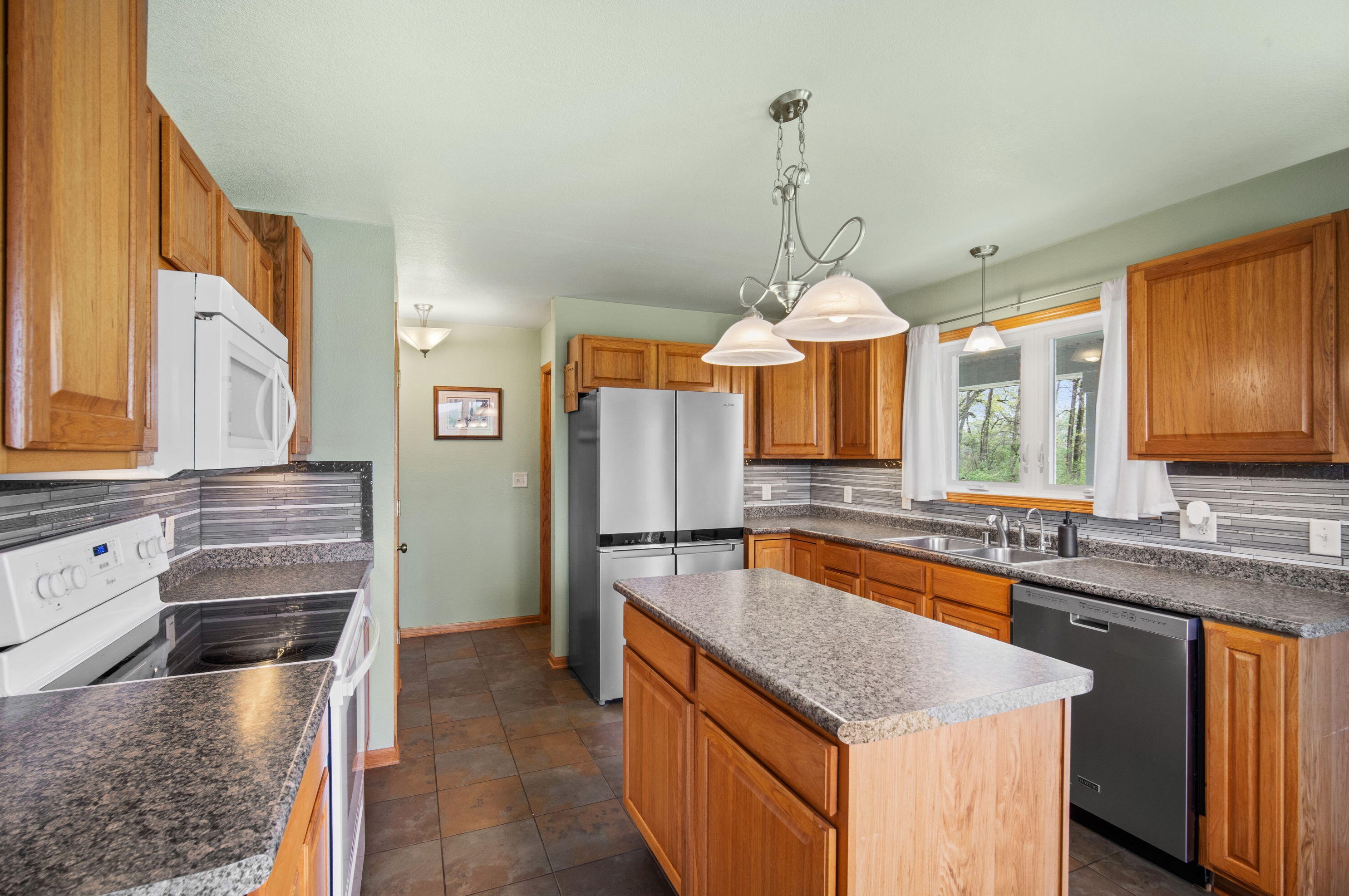 15714 Braun Rd, Sturtevant WI 53177-9433 exterior