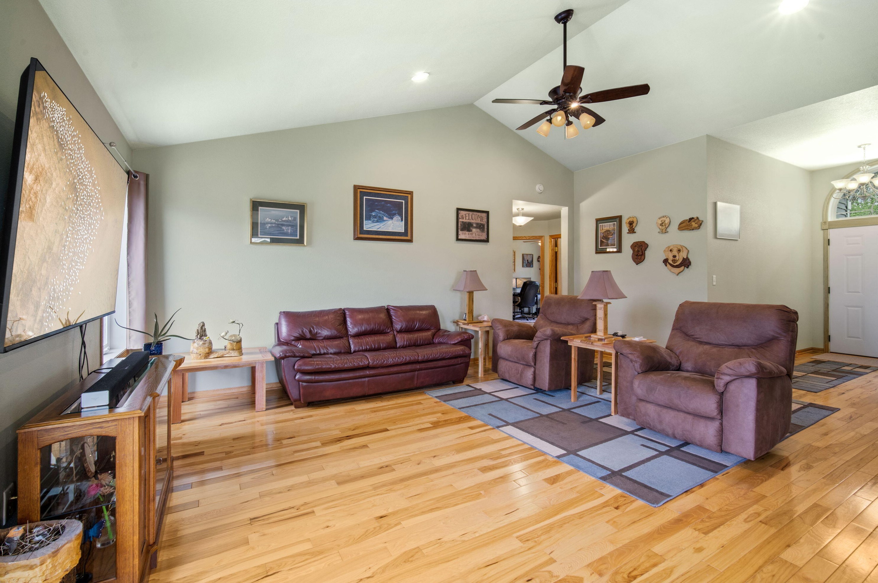 15714 Braun Rd, Sturtevant WI 53177-9433 exterior