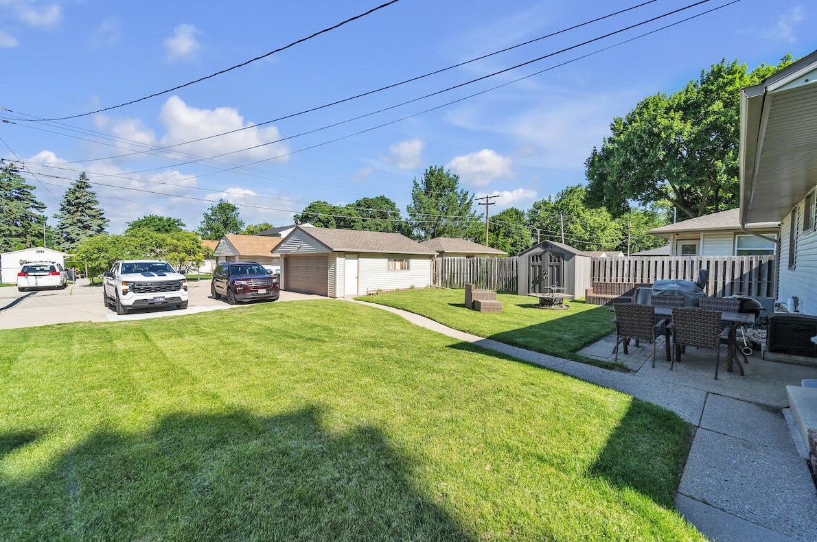 3201 67th St, Milwaukee WI  53219-4218 exterior