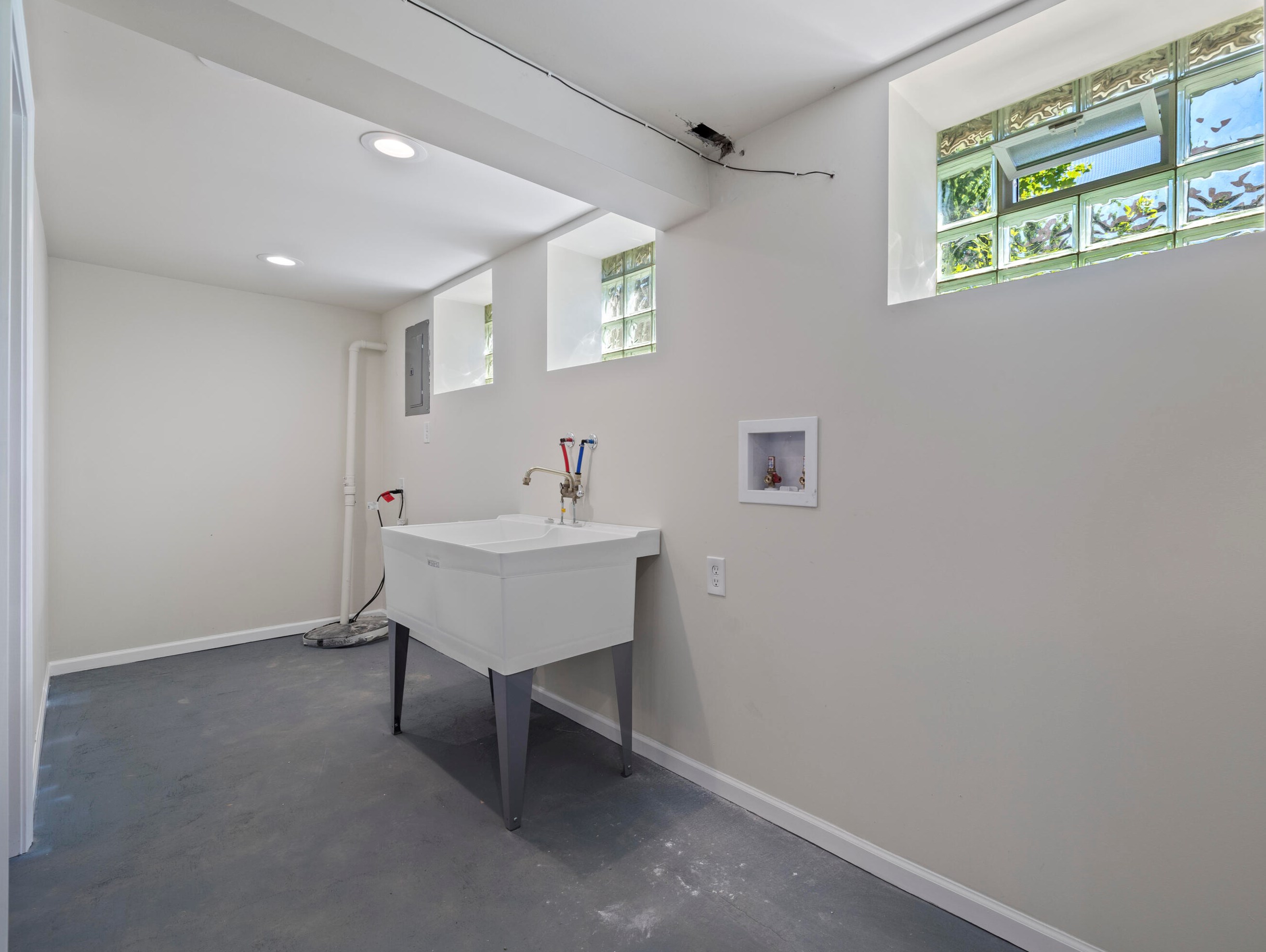 2824 36, Milwaukee WI 53210-1924 exterior