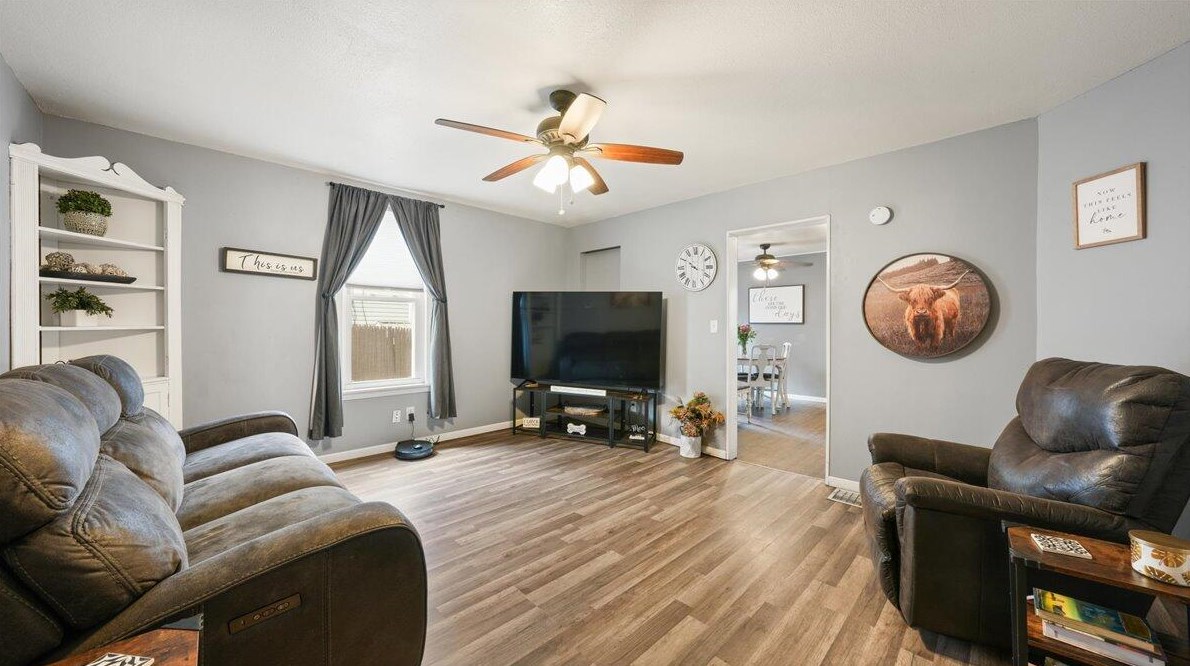 1633 Wood St, La Crosse WI  54603-2240 exterior
