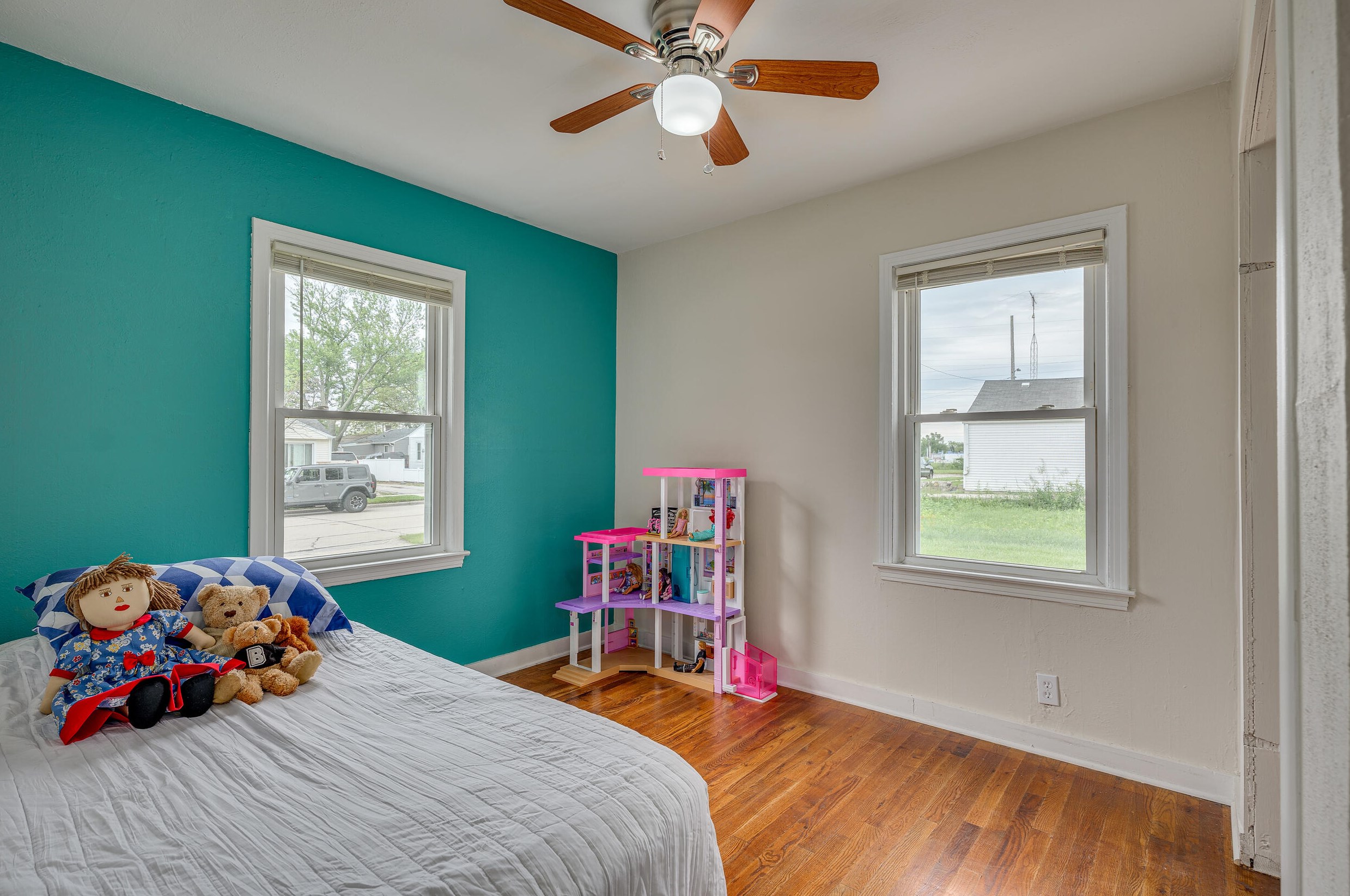 1756 Oregon St, Racine WI  53405-3636 exterior