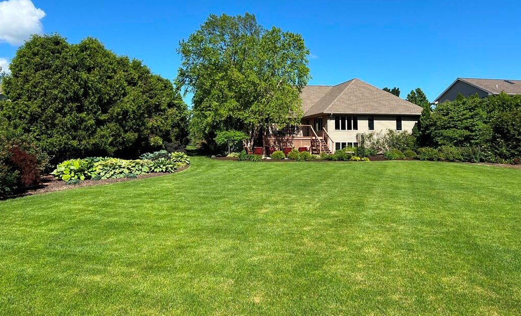 177 Maple Dr, Plymouth WI 53073-4059 exterior