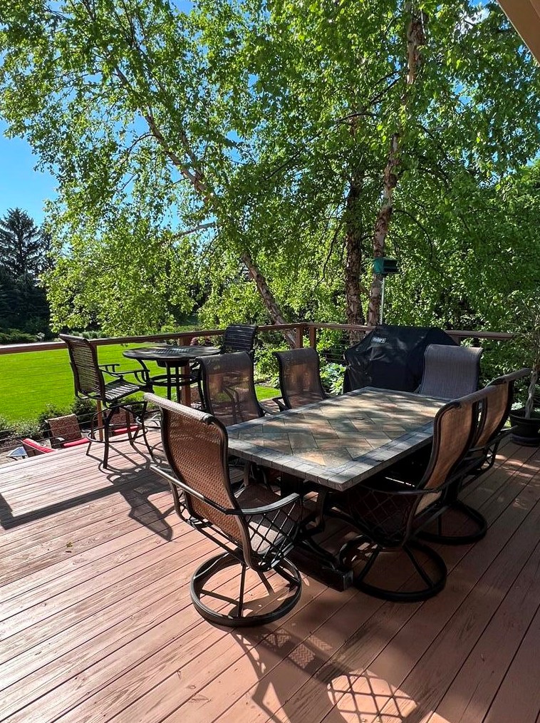 177 Maple Dr, Plymouth WI 53073-4059 exterior