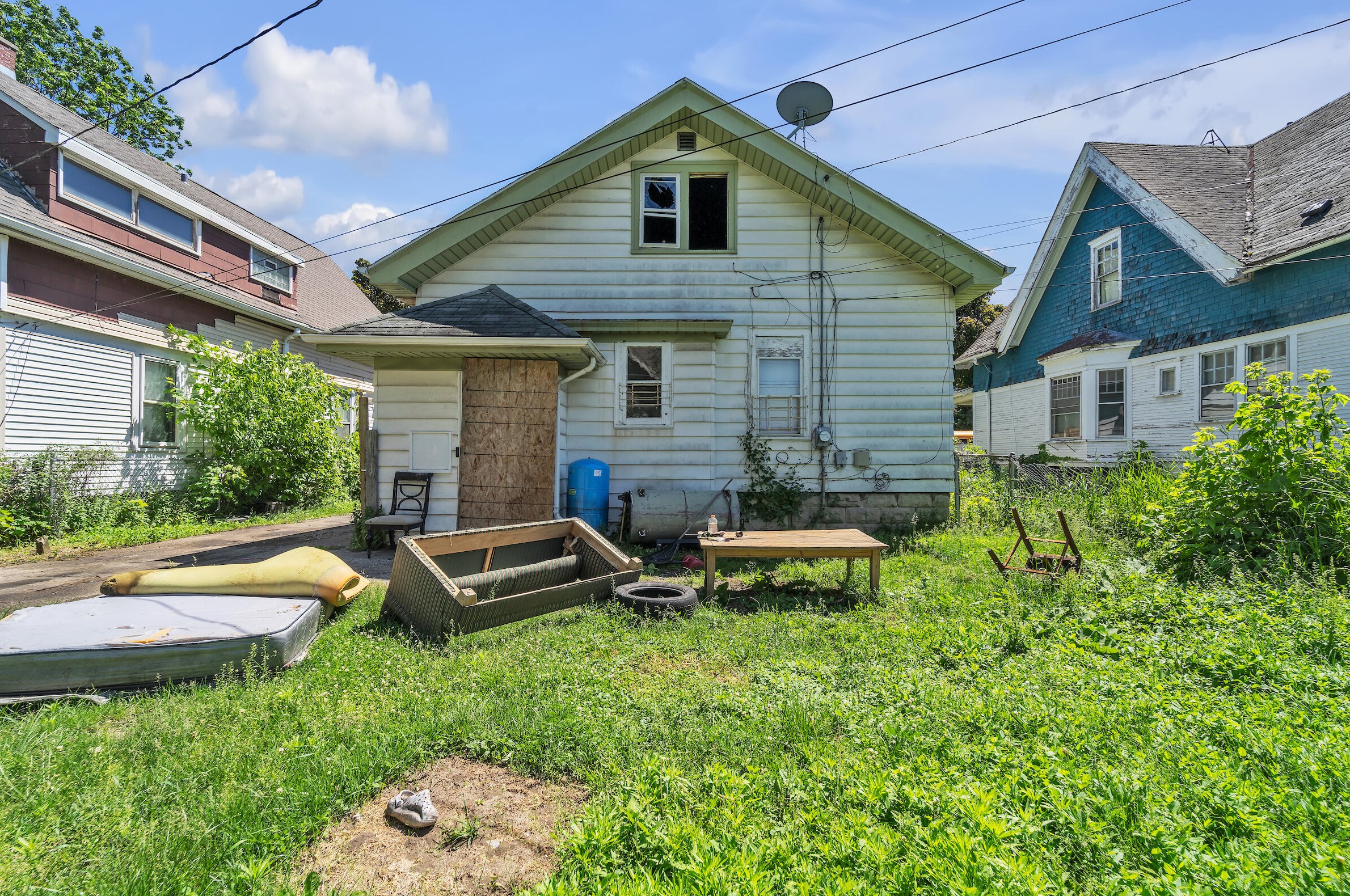 1508 Concordia Ave, Milwaukee WI 53206-2258 exterior