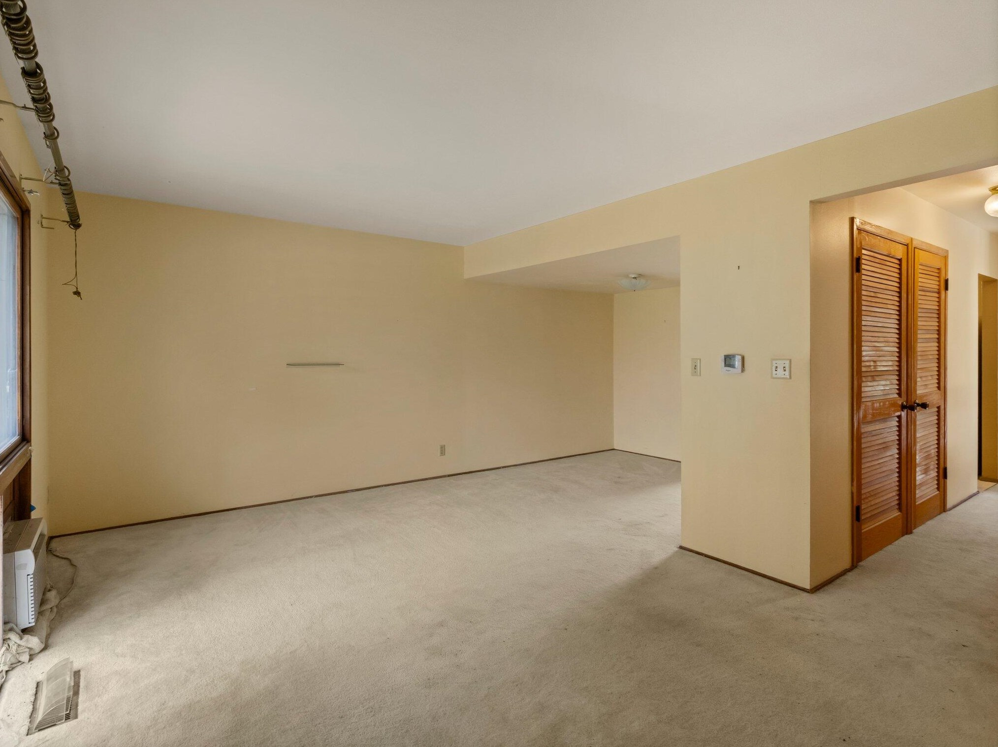 1638 Mayflower Ct, Milwaukee WI 53205-2265 exterior