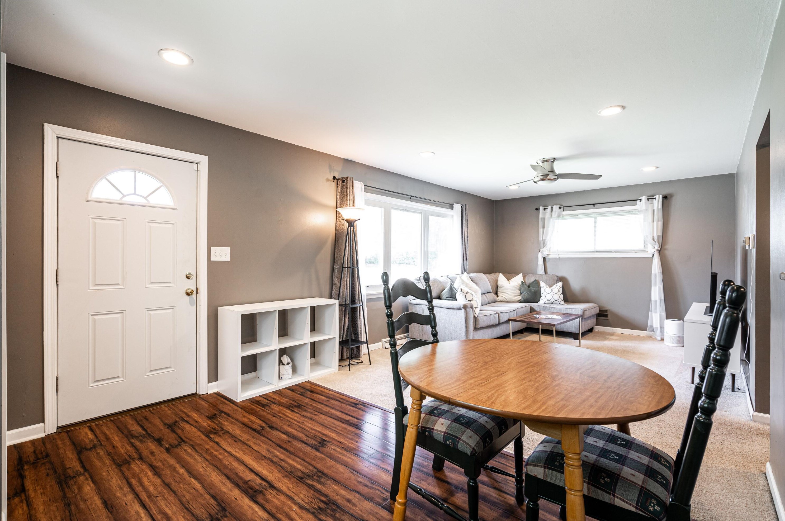 3867 99, Milwaukee WI 53222-2423 exterior