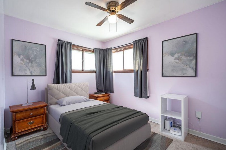 3867 99, Milwaukee WI 53222-2423 exterior