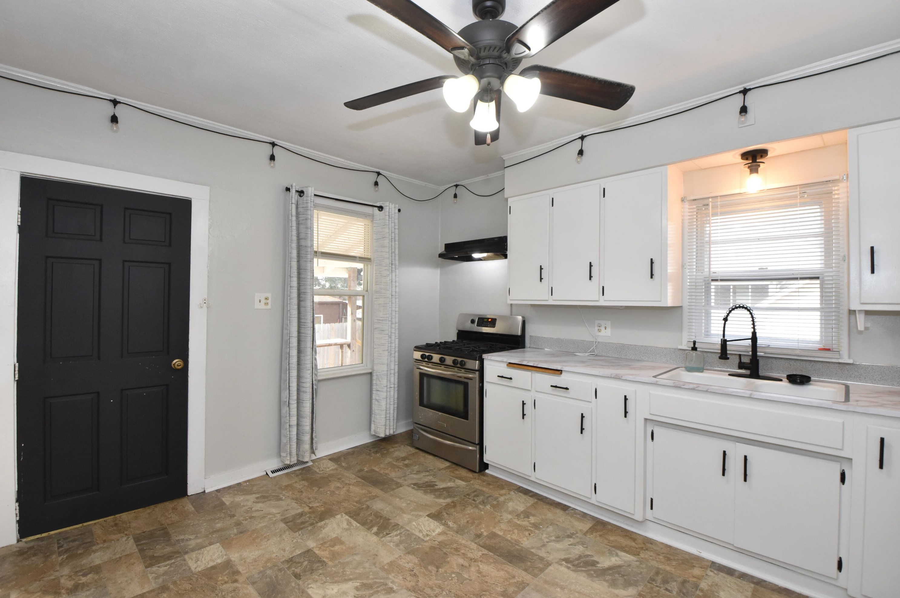 4024 10 Ave, Kenosha WI 53140-5546 exterior