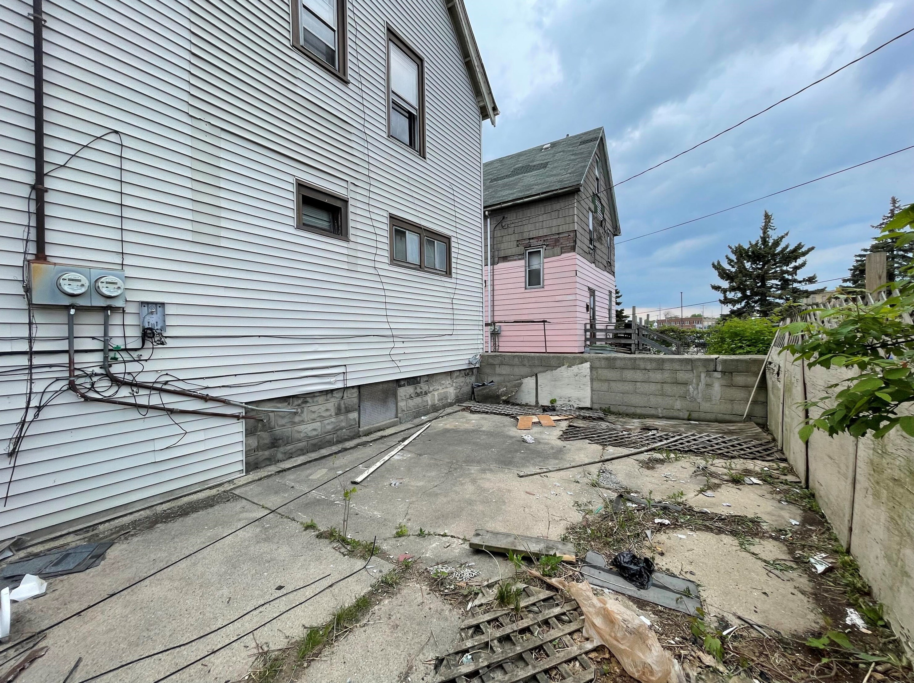 2872 33rd St, Milwaukee WI 53215-5203 exterior