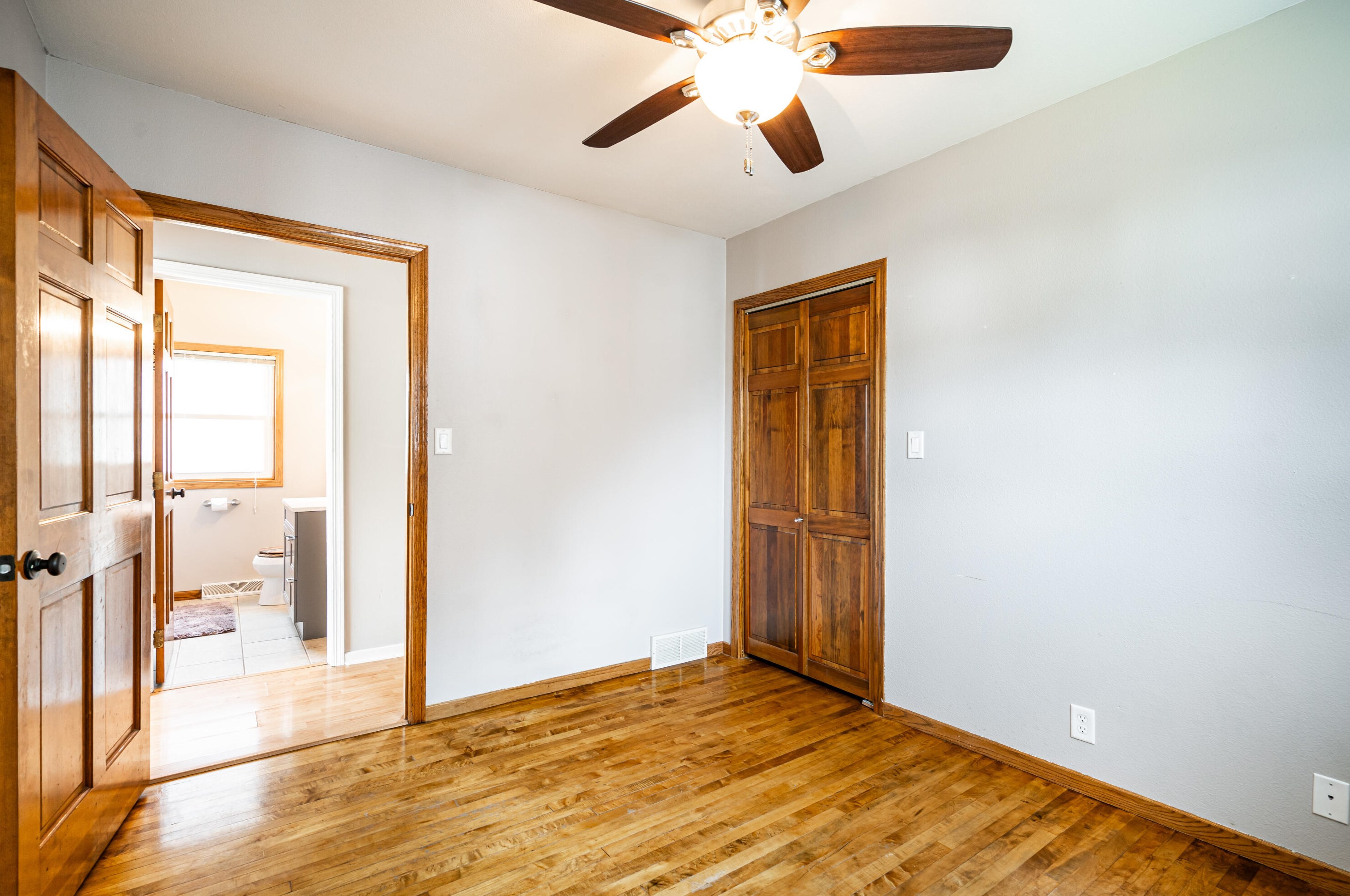 609 60th St, Milwaukee WI  53213-4116 exterior