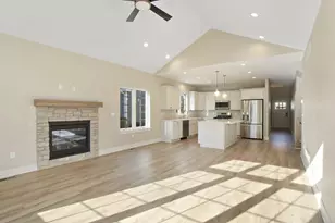 4703 98th St, Pleasant Prairie, WI 53158 - Photo 7