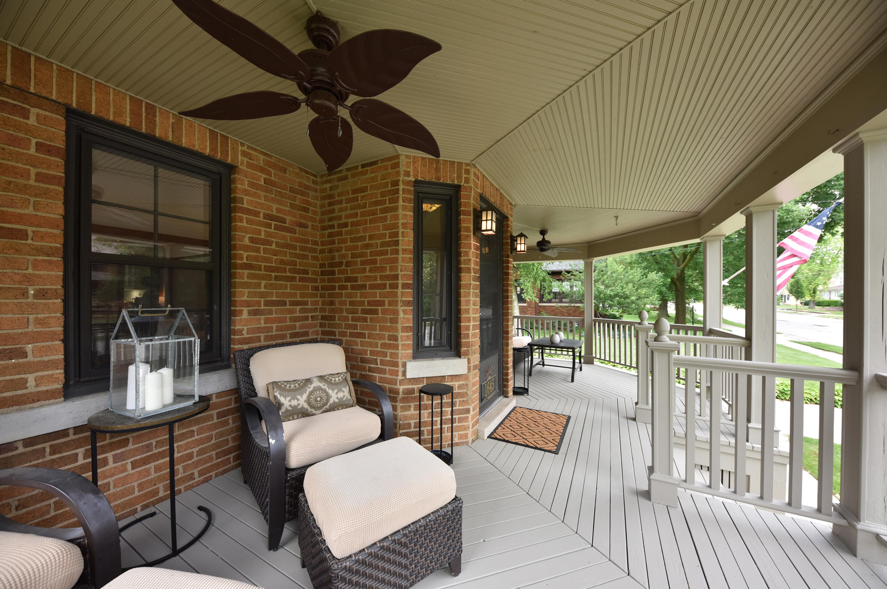 1645 12th Ave, Grafton WI  53024-2407 exterior