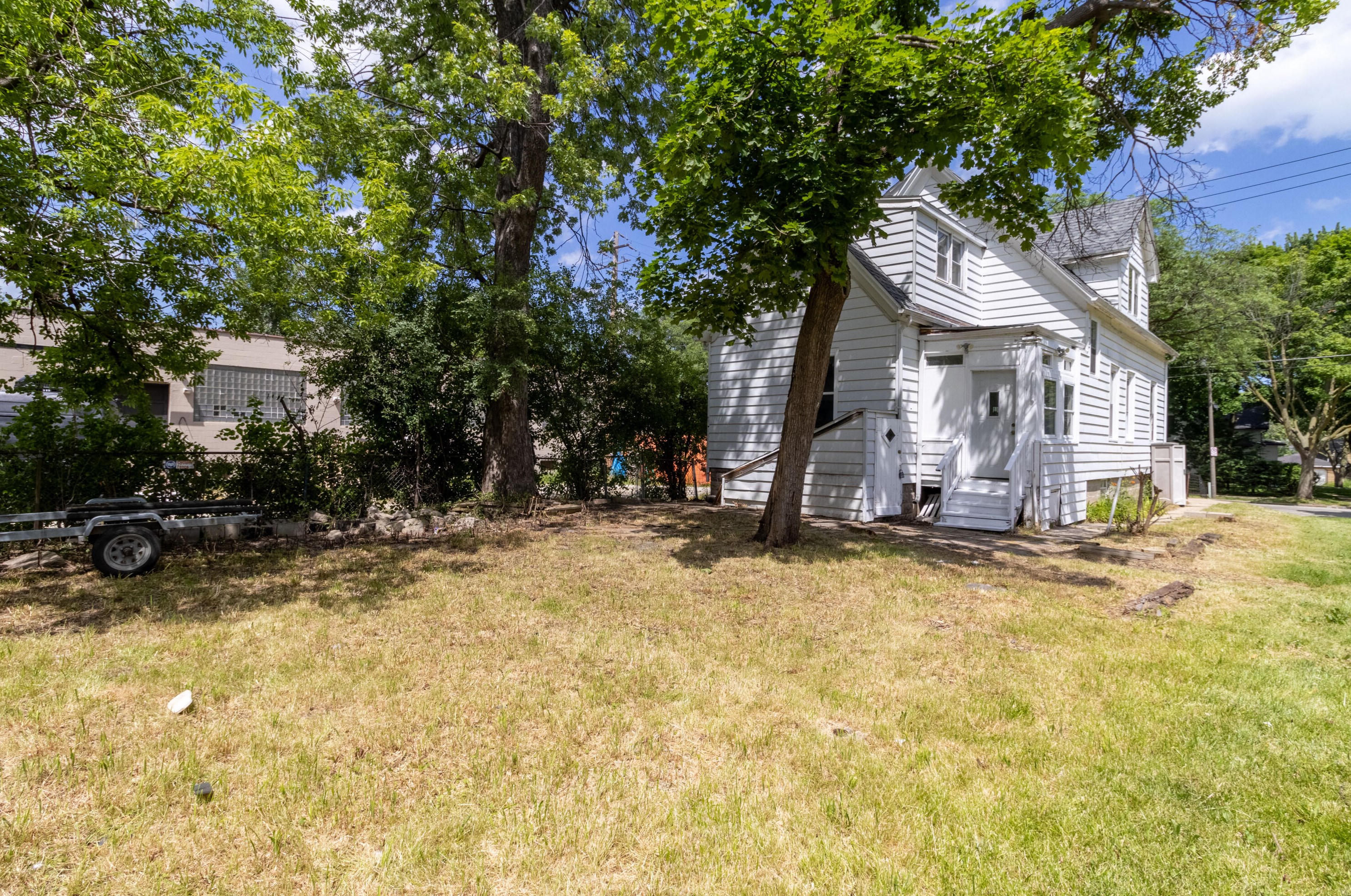 5241 31st St, Milwaukee WI  53209-4822 exterior