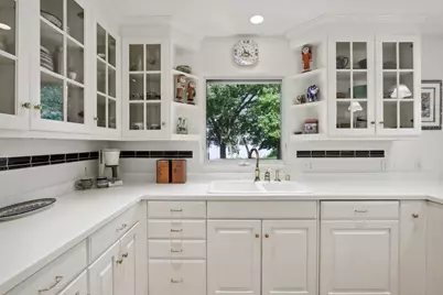 1330 N Dousman Rd, Summit, WI 53066 - Photo 11