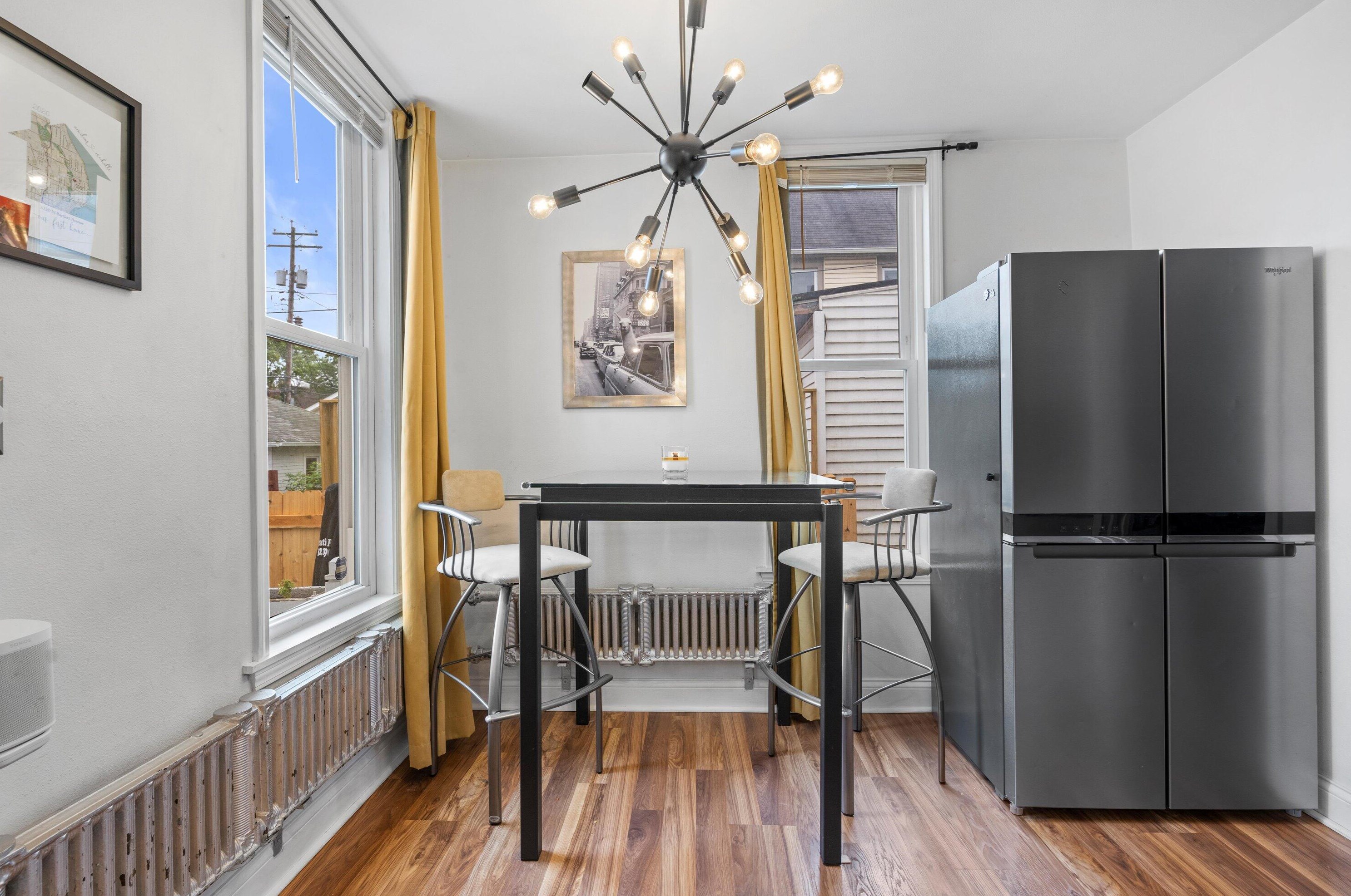 3320 Bartlett Ave, Milwaukee WI  53211-3024 exterior