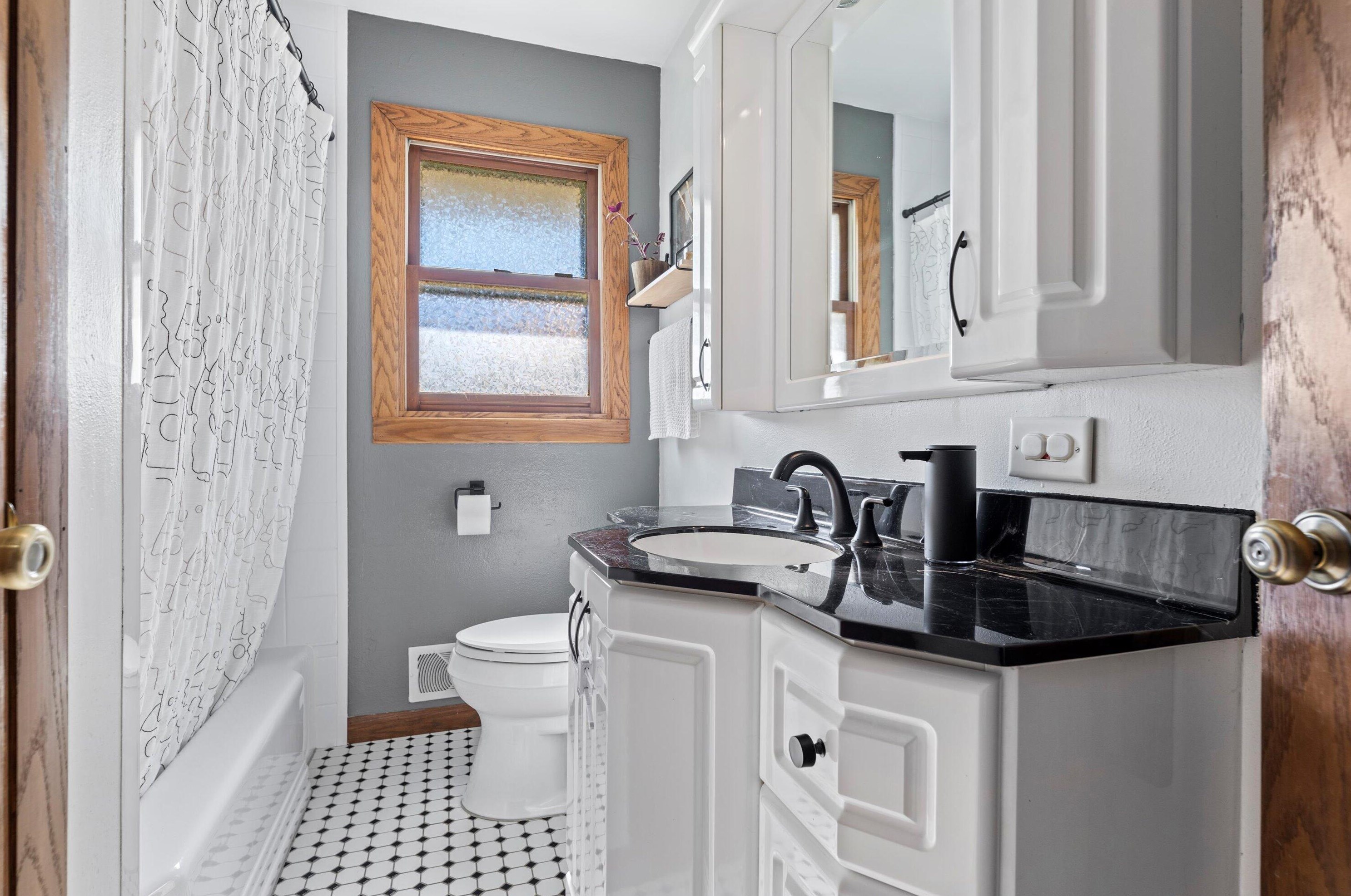 4444 64th St, Milwaukee WI  53220-3418 exterior