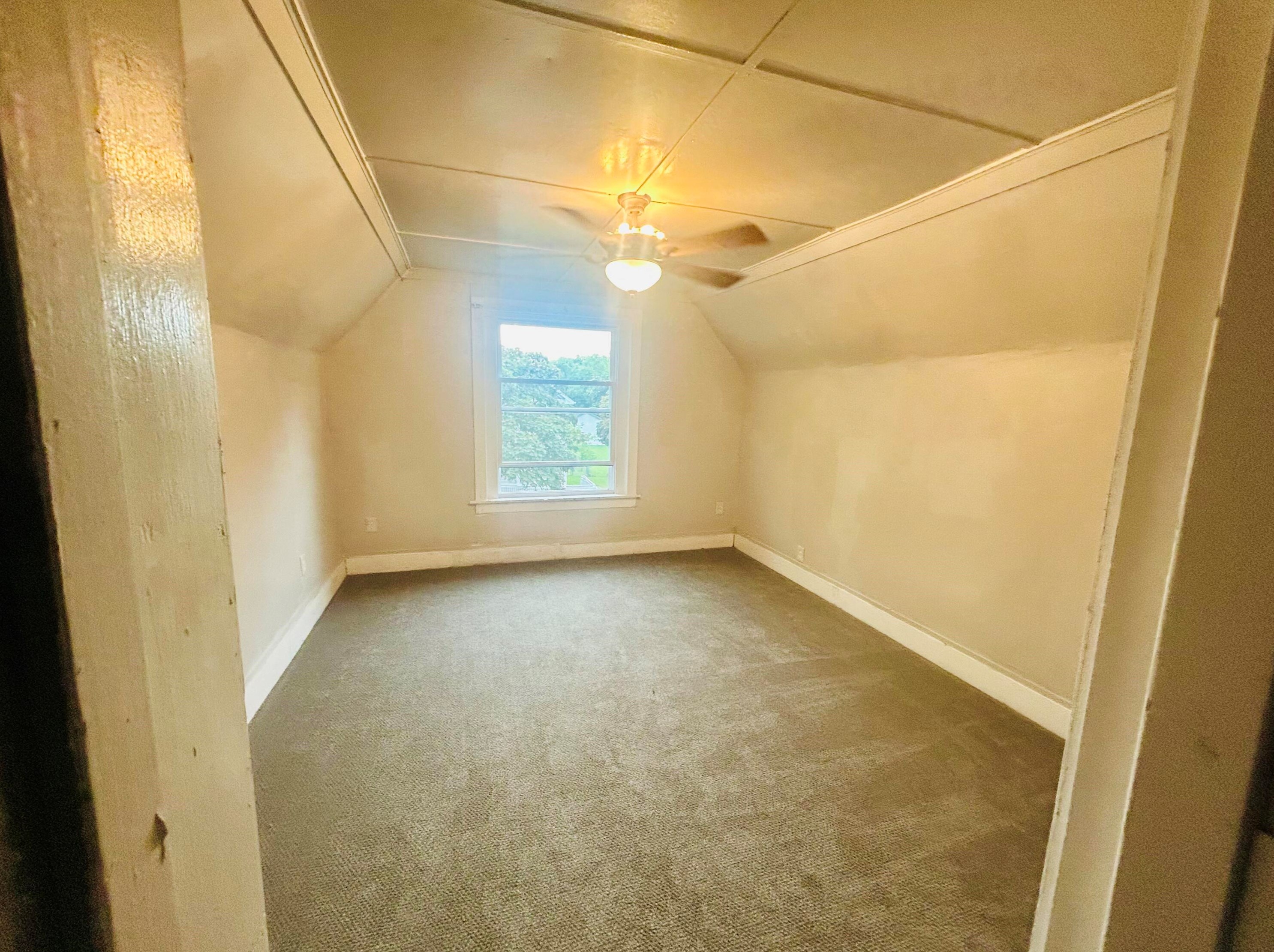 2564 15th St, Milwaukee WI  53206-2001 exterior