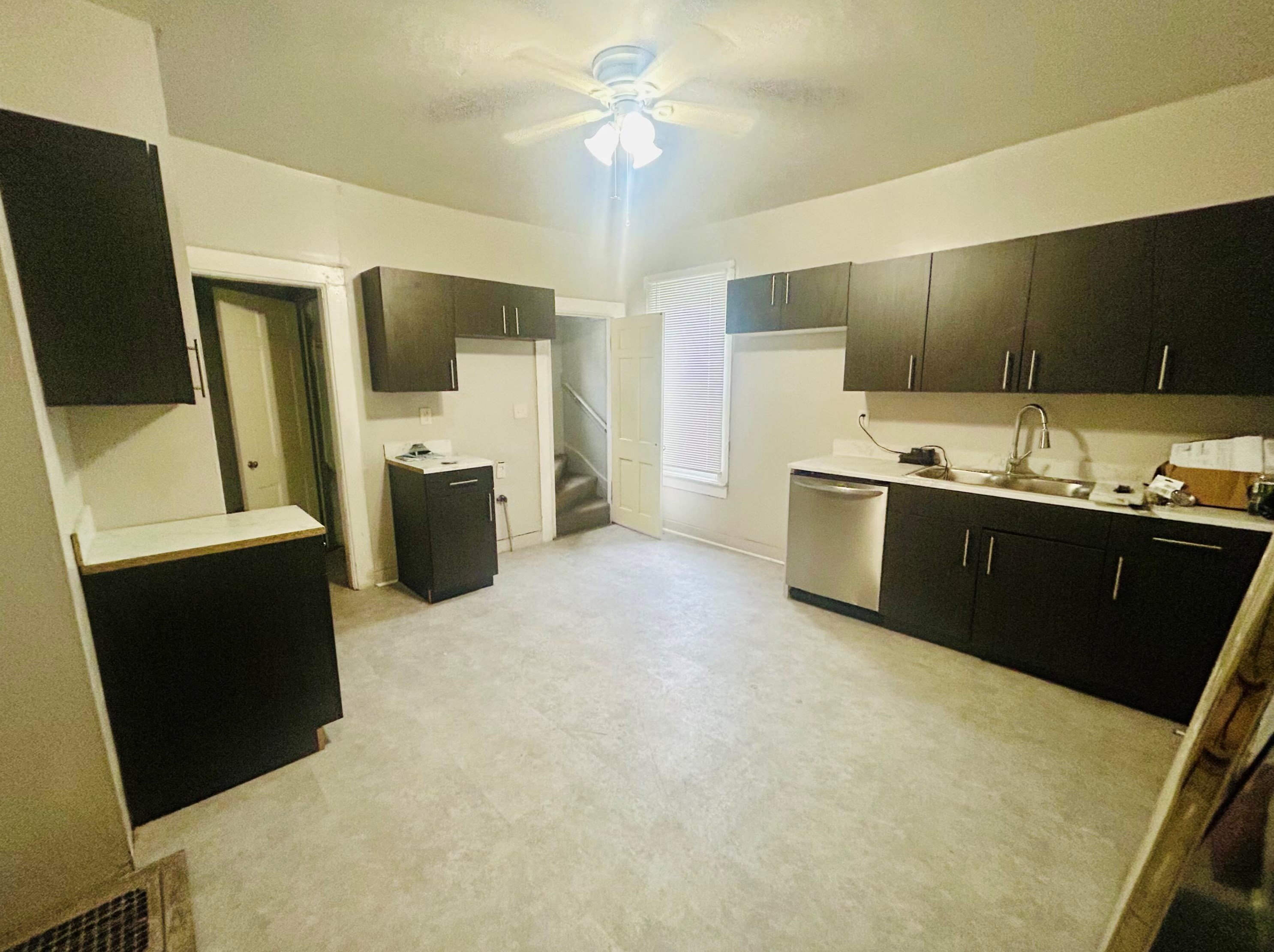 2564 15th St, Milwaukee WI  53206-2001 exterior