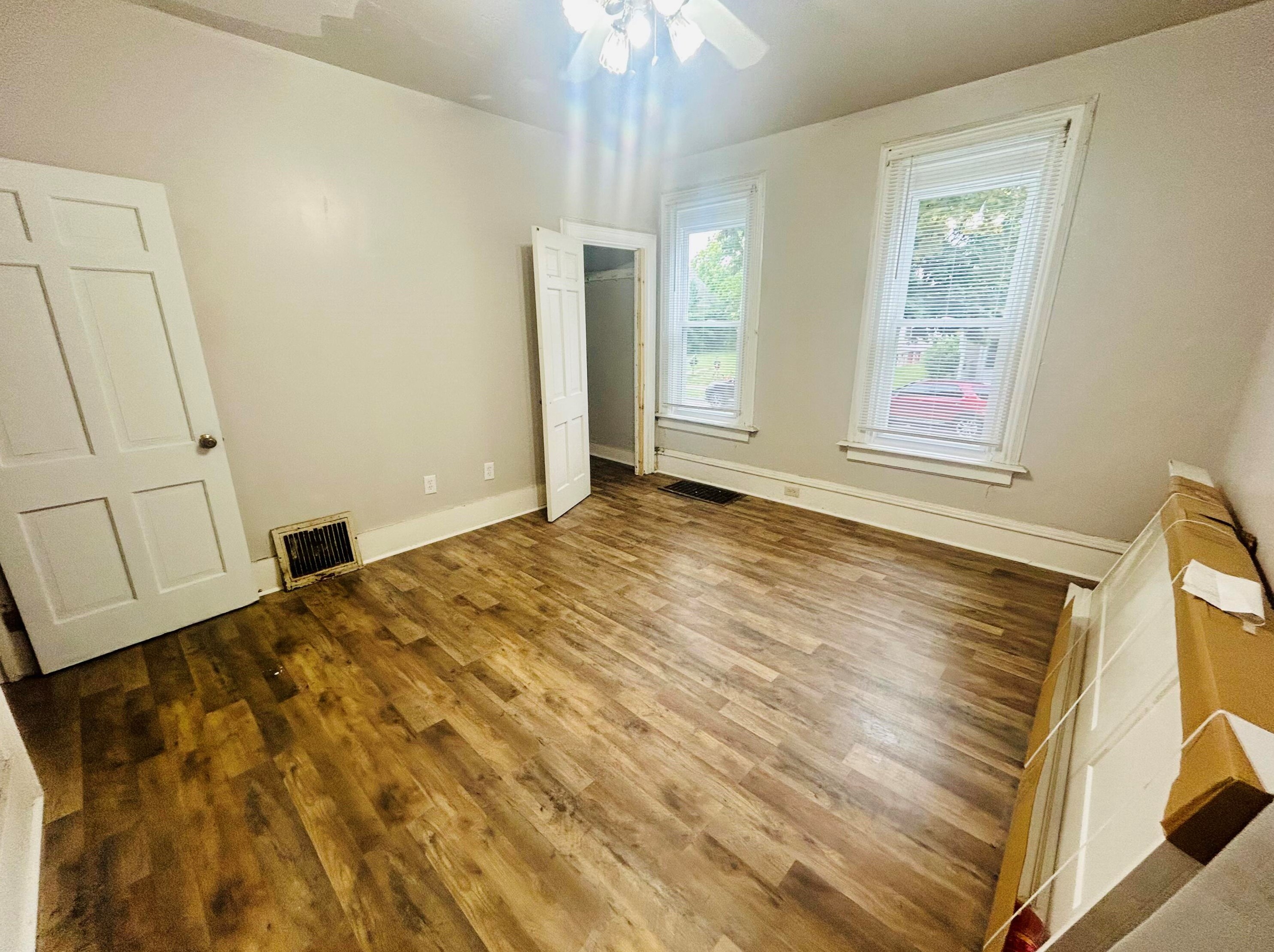 2564 15th St, Milwaukee WI  53206-2001 exterior