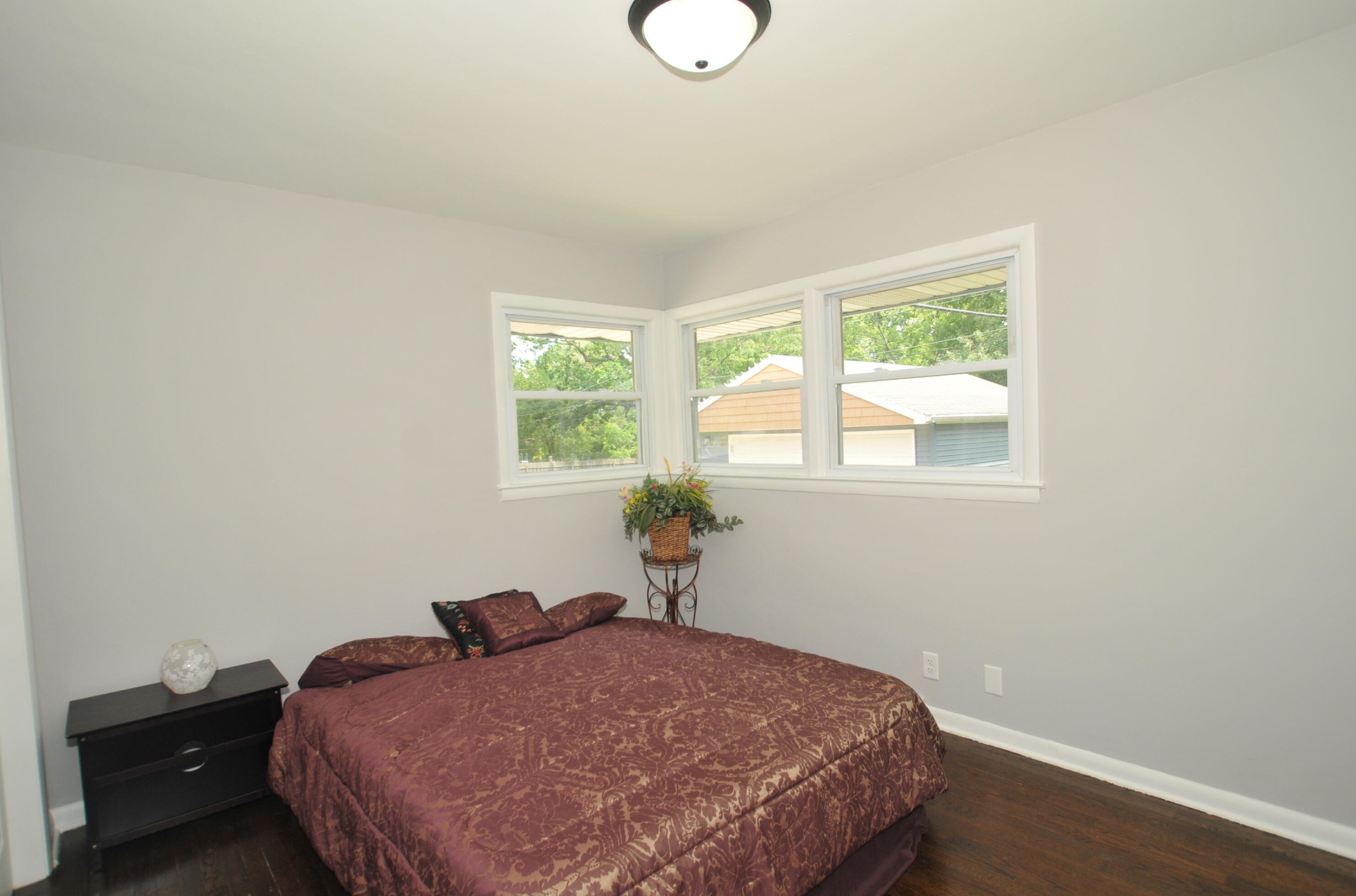 2448 111, Milwaukee WI 53226-4111 exterior