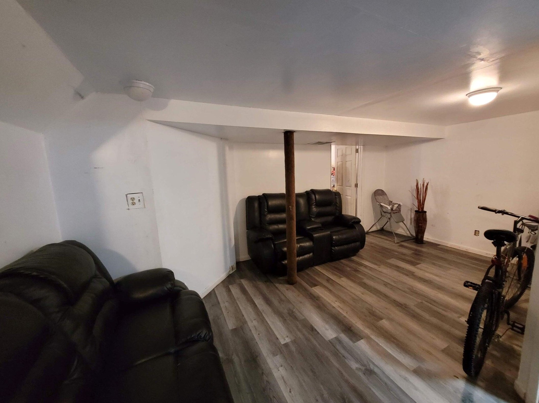 7841 60th St, Milwaukee WI  53223-4177 exterior