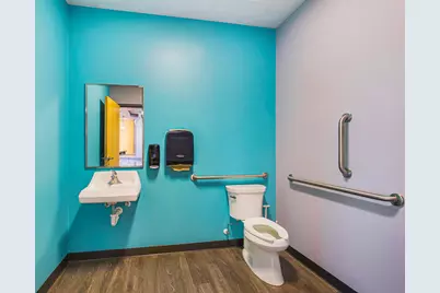 814  Main St #B, Holmen, WI 54636 - Photo 11