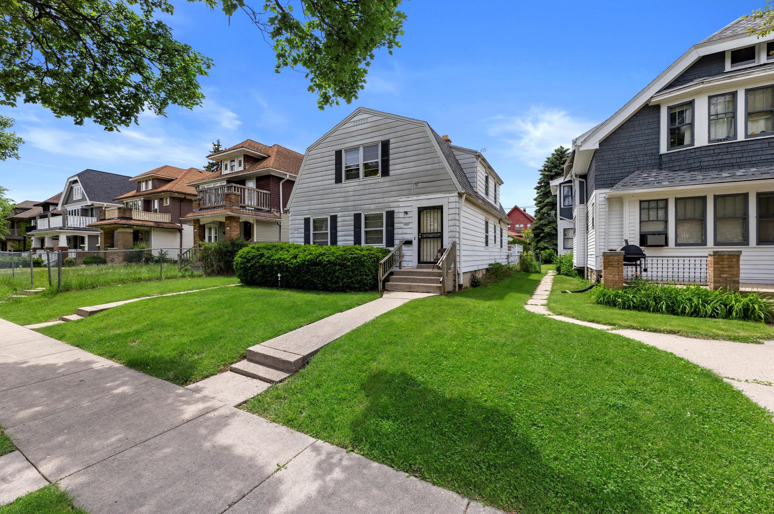 2857 49, Milwaukee WI 53208-3629 exterior