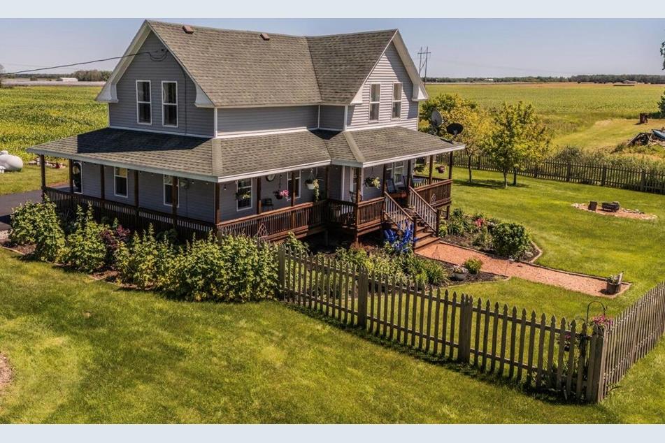 5409 Irish Rd, Two Creeks, WI 54241 MLS 1881730 Coldwell Banker