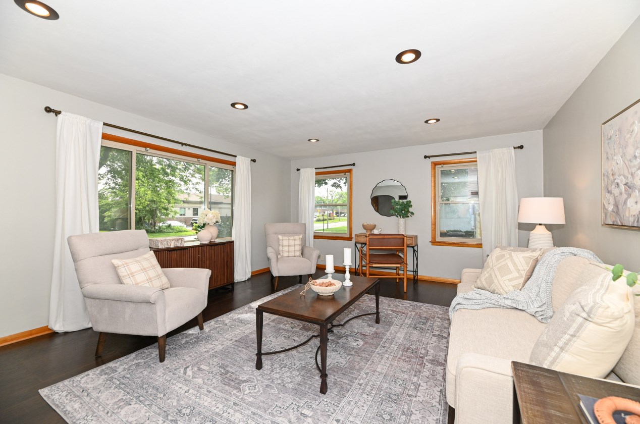 2331 118, Milwaukee WI 53226-1125 exterior