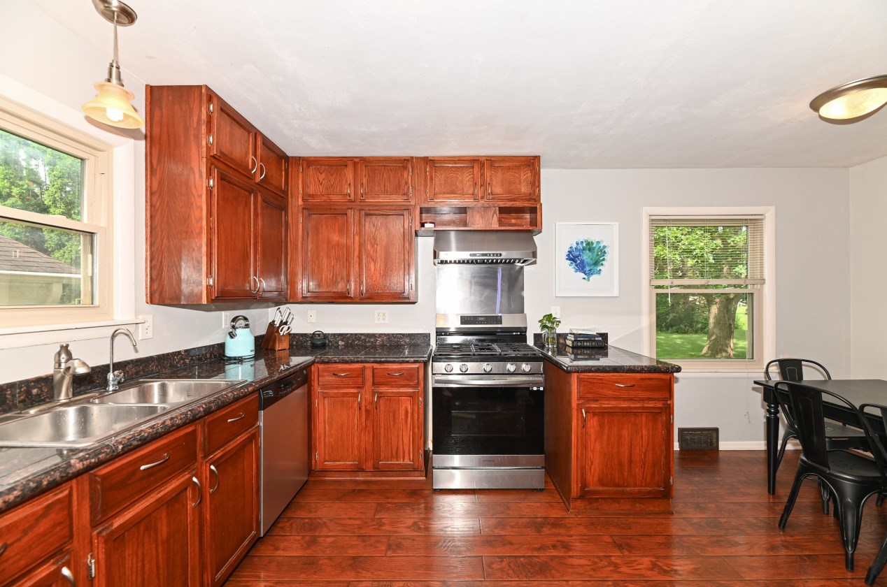 2331 118, Milwaukee WI 53226-1125 exterior