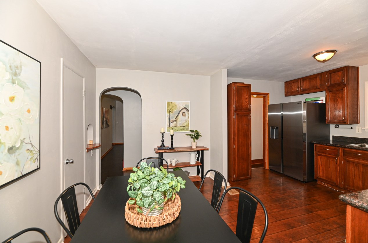 2331 118, Milwaukee WI 53226-1125 exterior