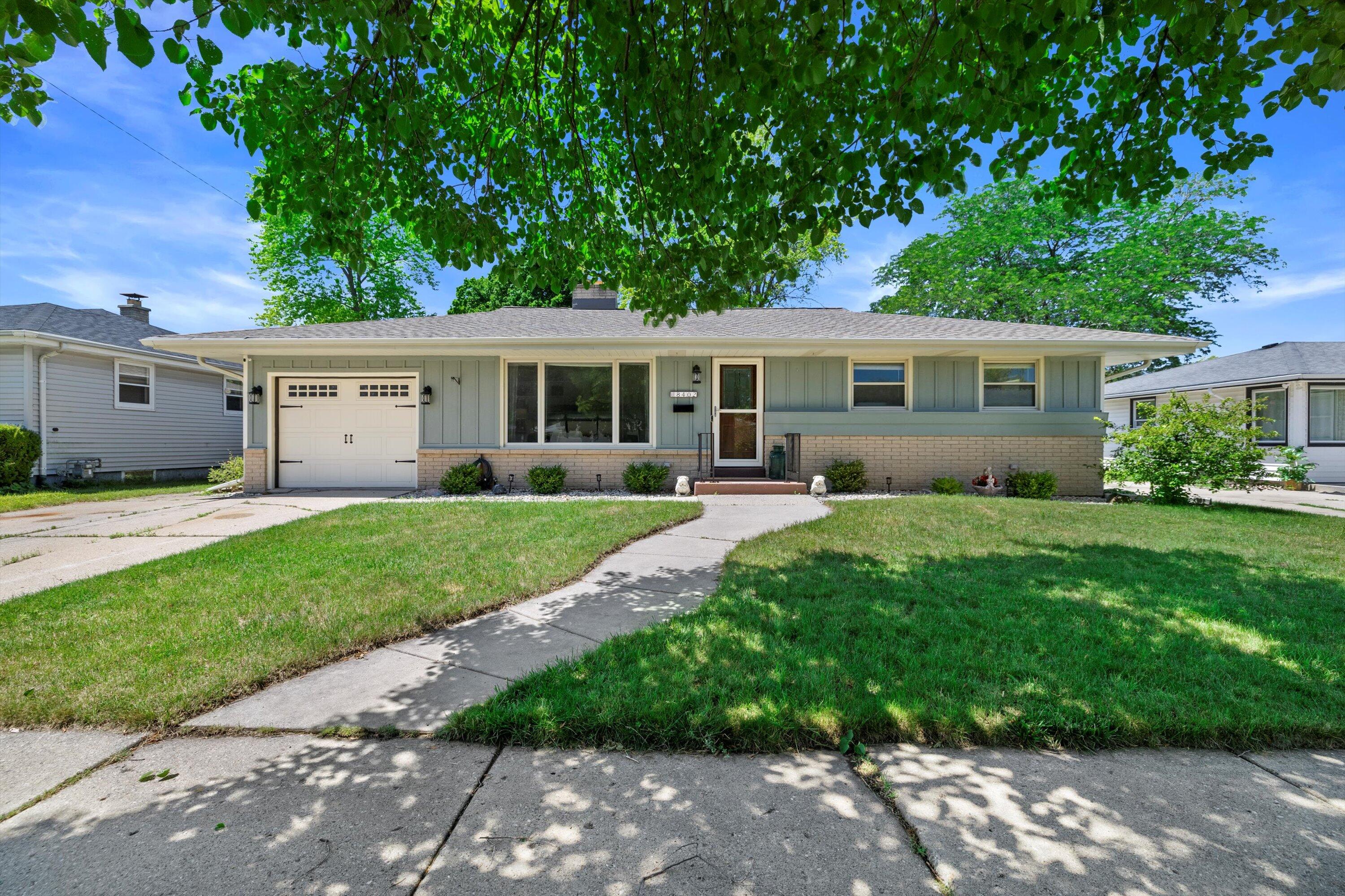 8402 25th Ct, Kenosha, WI 53143 MLS 1882227 Coldwell Banker