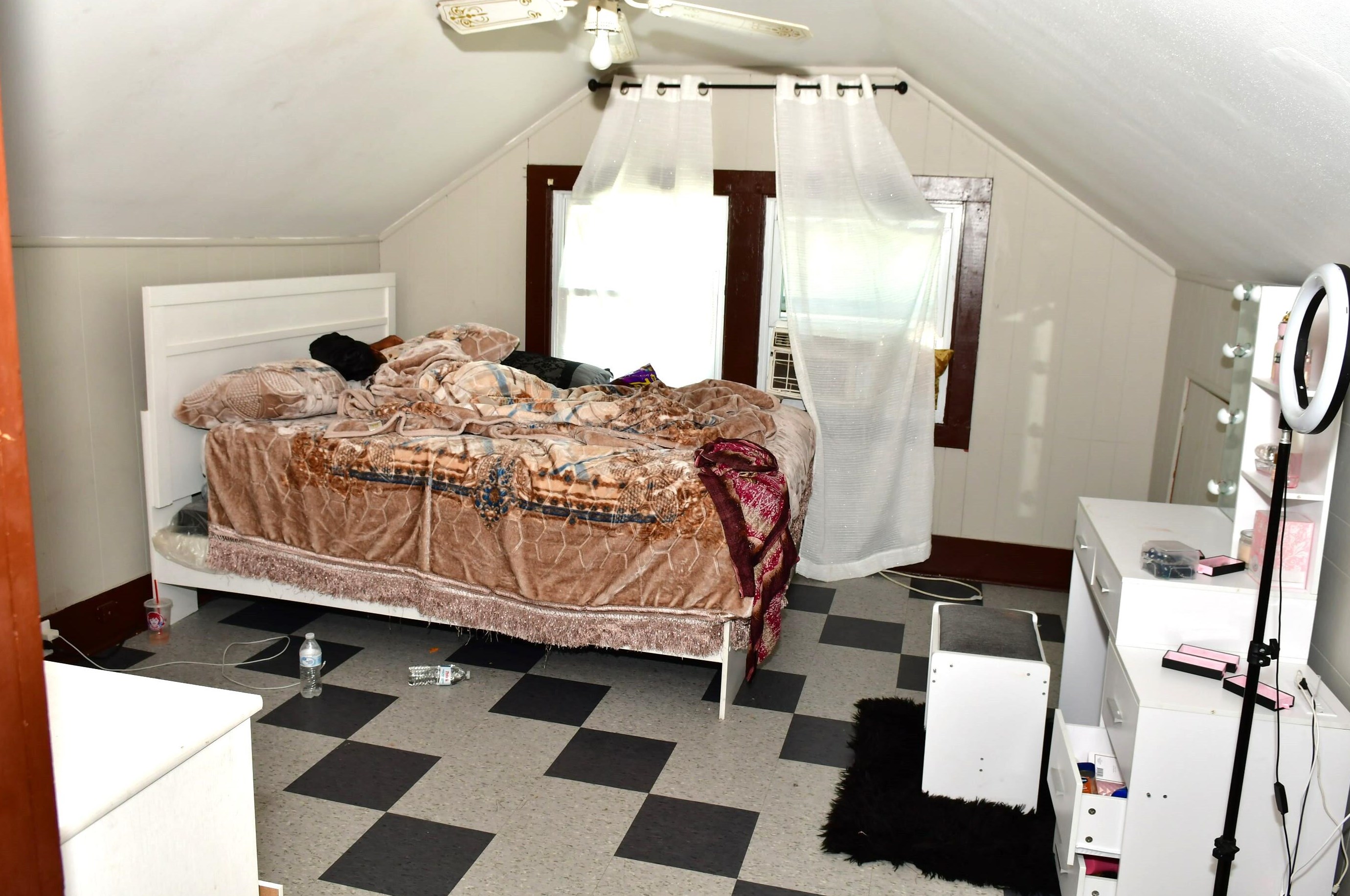 4135 25th St, Milwaukee WI 53204-1942 exterior