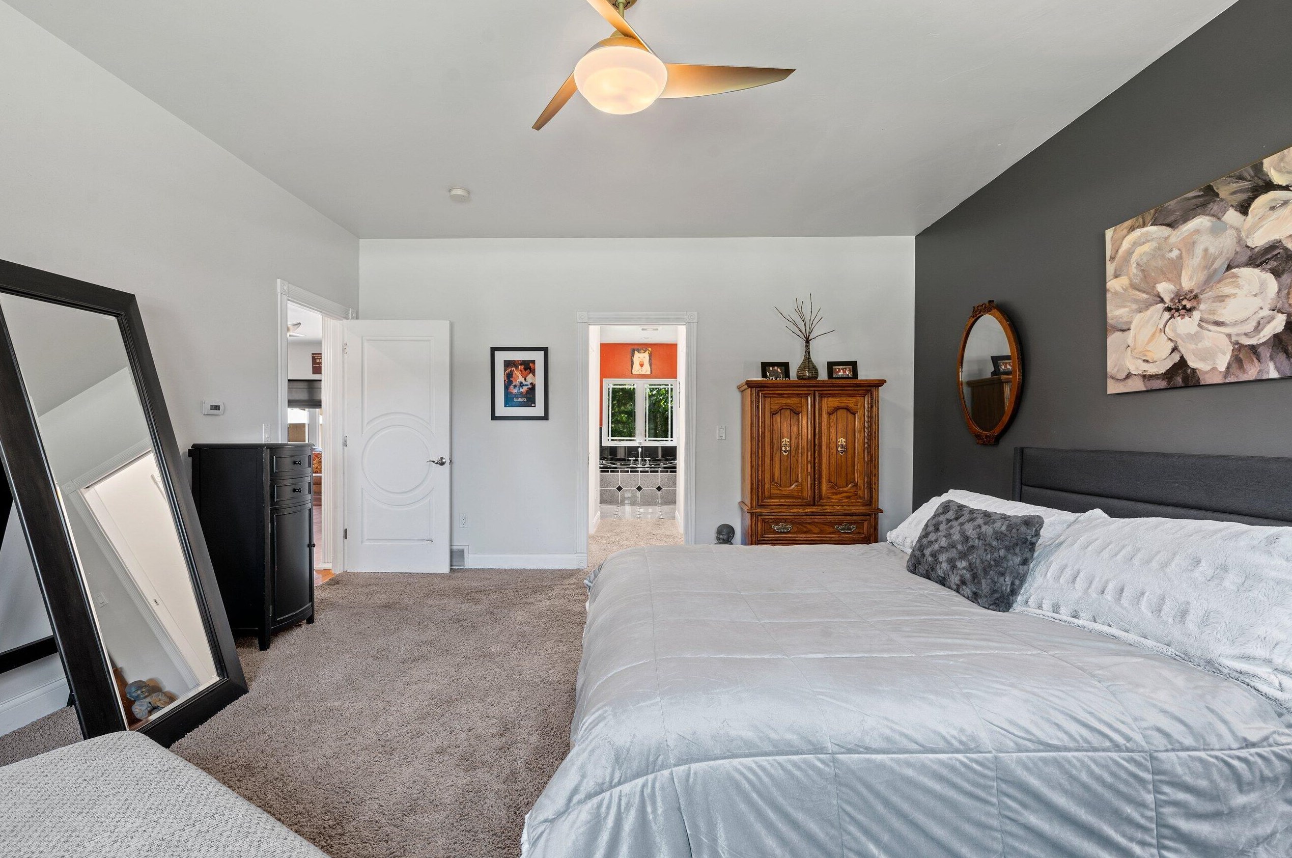 4159 Silver Creek Rd, Manitowoc WI  54220-9233 exterior