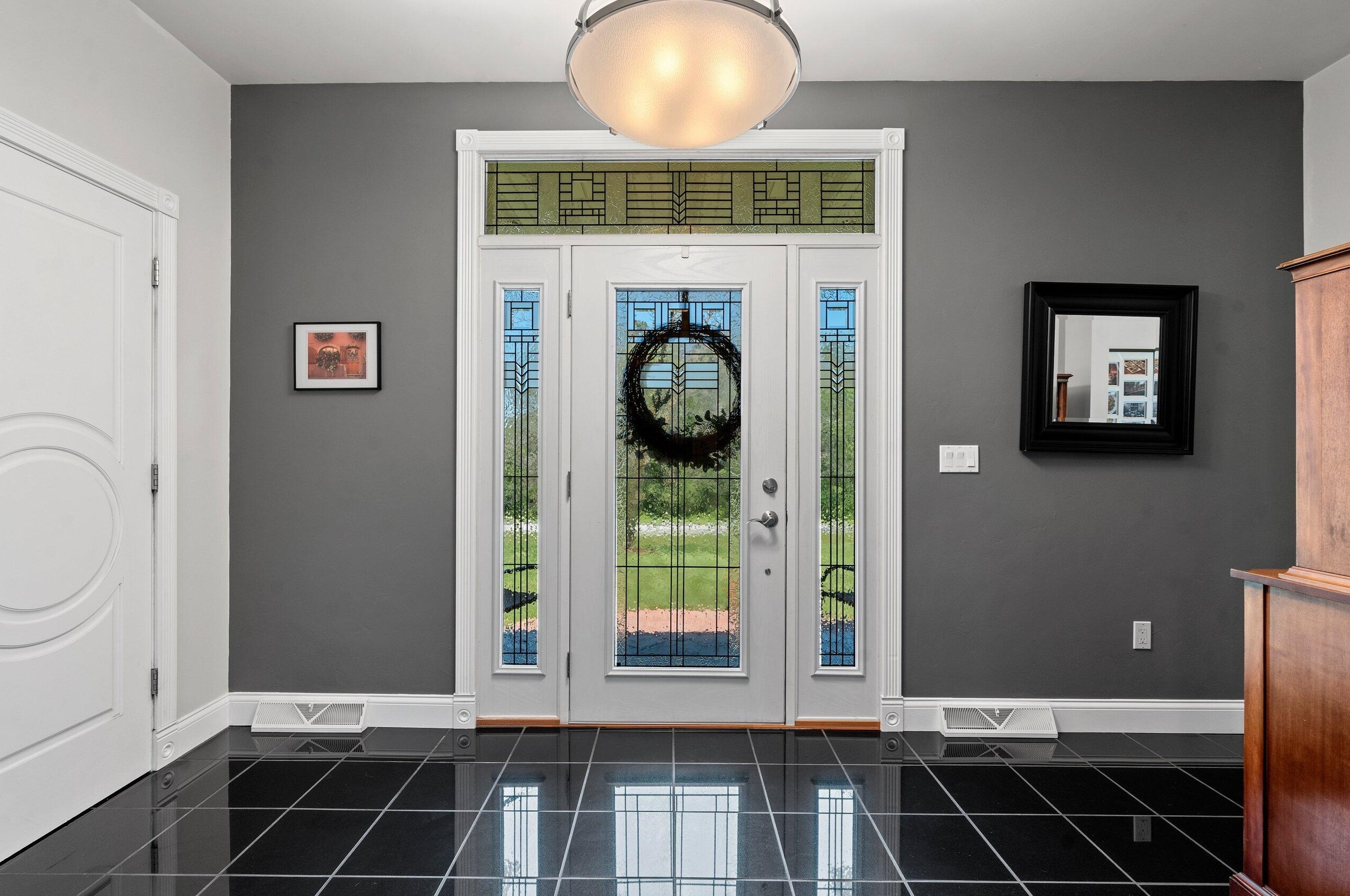 4159 Silver Creek Rd, Manitowoc WI  54220-9233 exterior