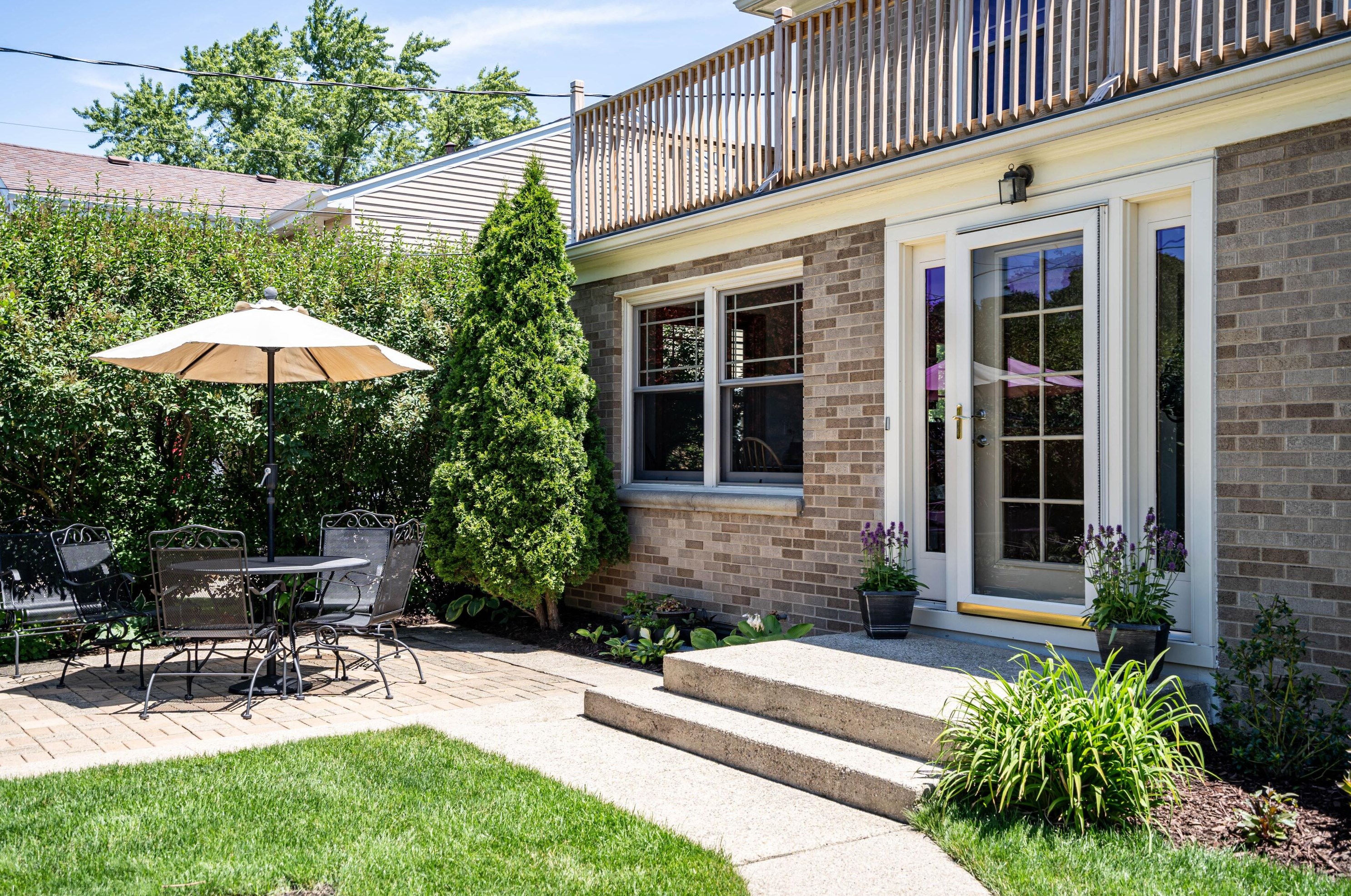 639 75th St, Milwaukee WI 53214-3014 exterior