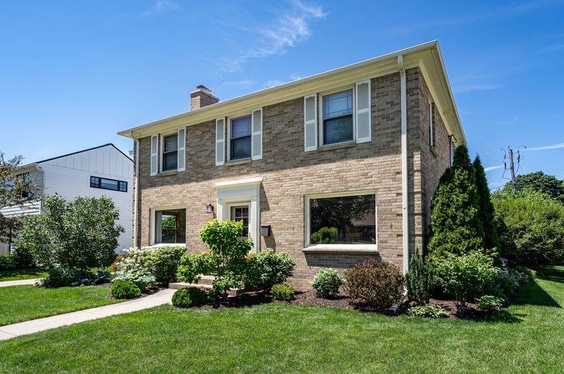 639 75th St, Milwaukee WI 53214-3014 exterior