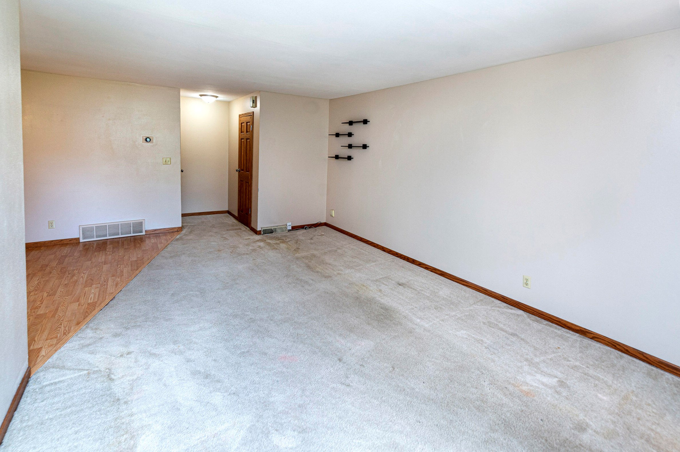 6360 20th St, Milwaukee WI 53221-5255 exterior