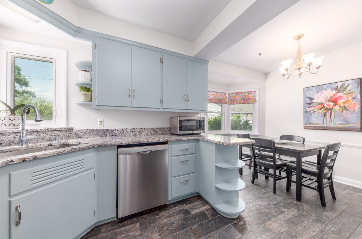 2337 81, Milwaukee WI 53219-1729 exterior