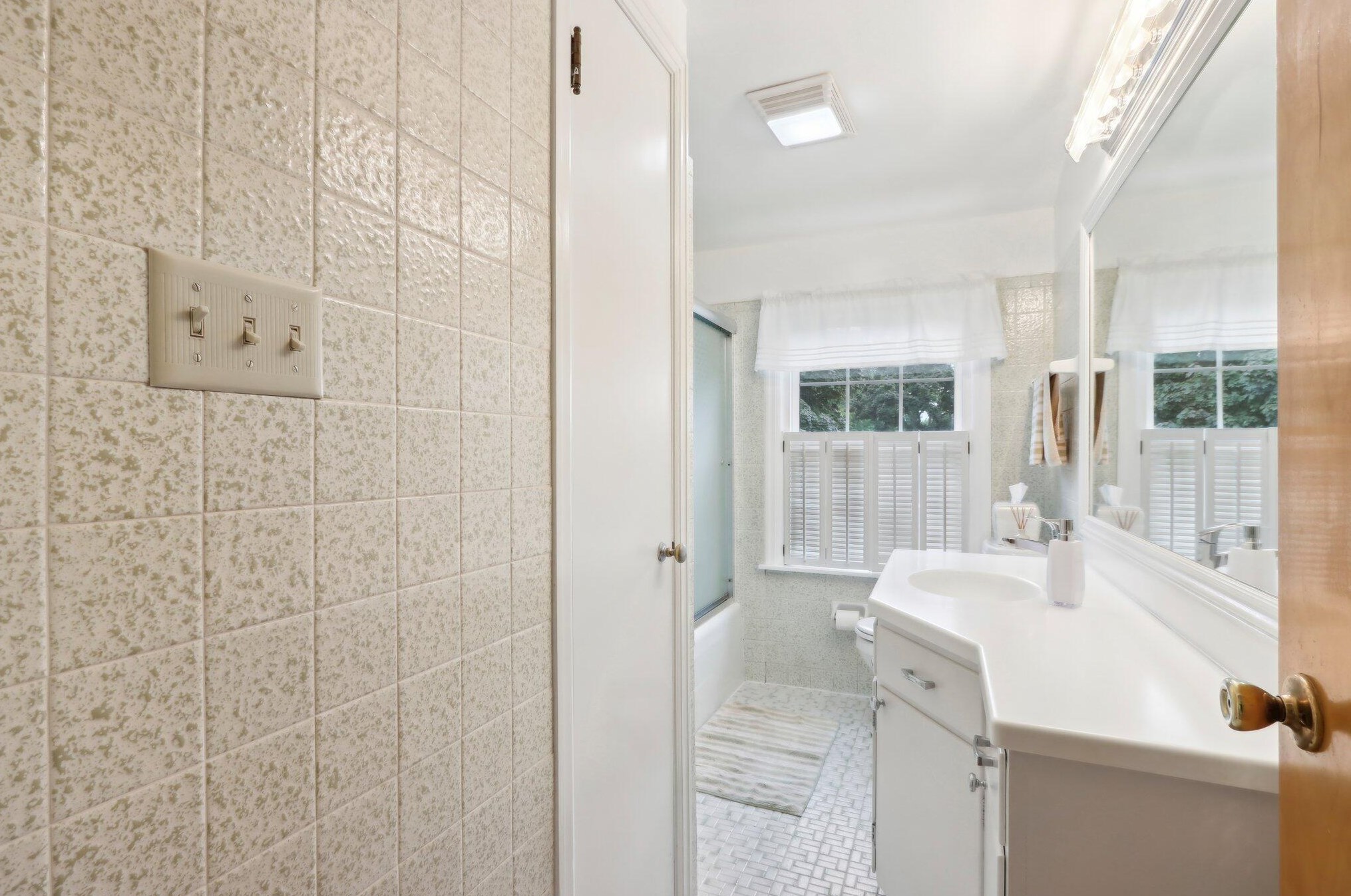 2728 63rd St, Milwaukee WI  53210-2148 exterior