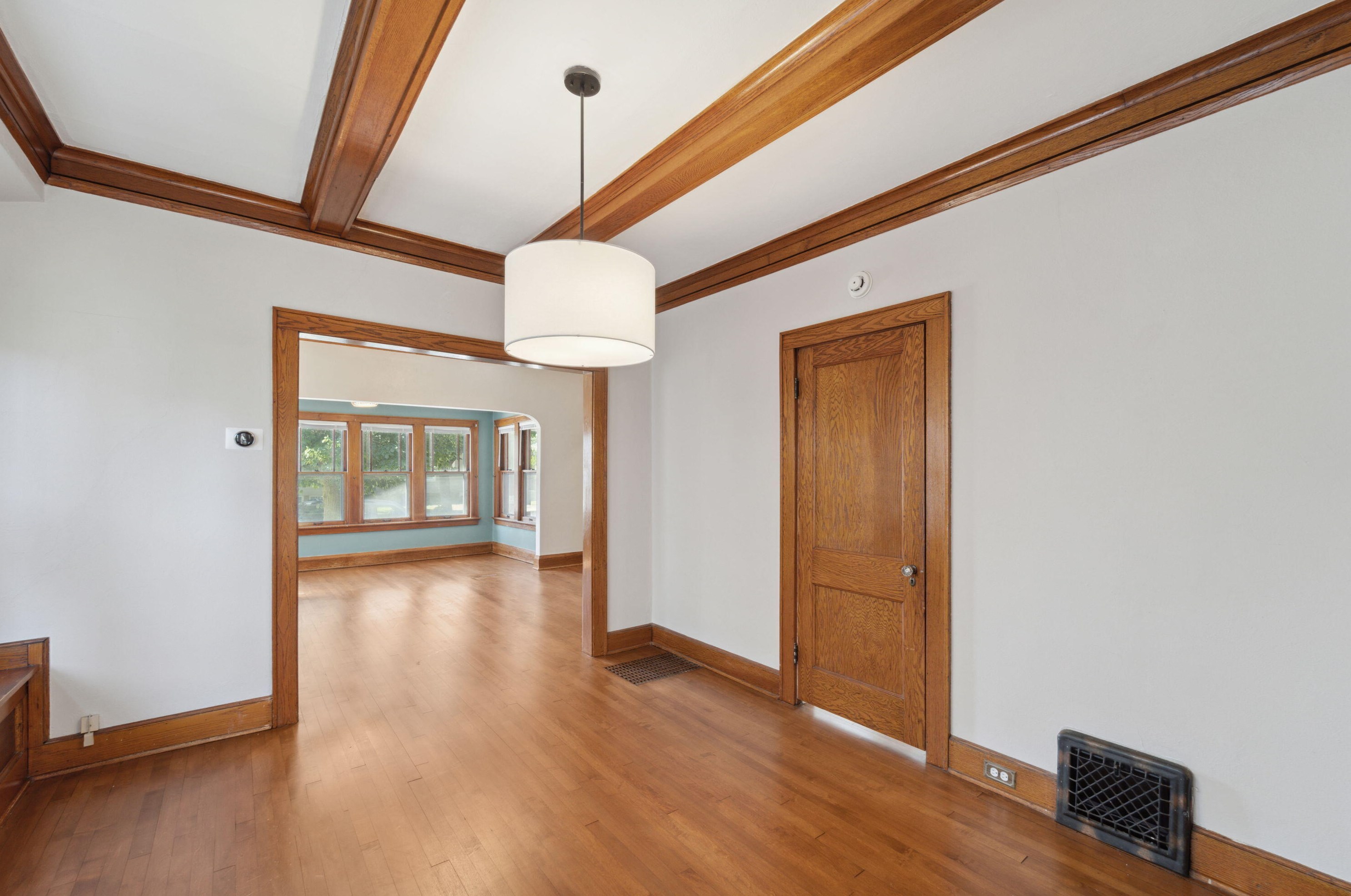 5422 Lloyd St, Milwaukee WI  53208-1001 exterior