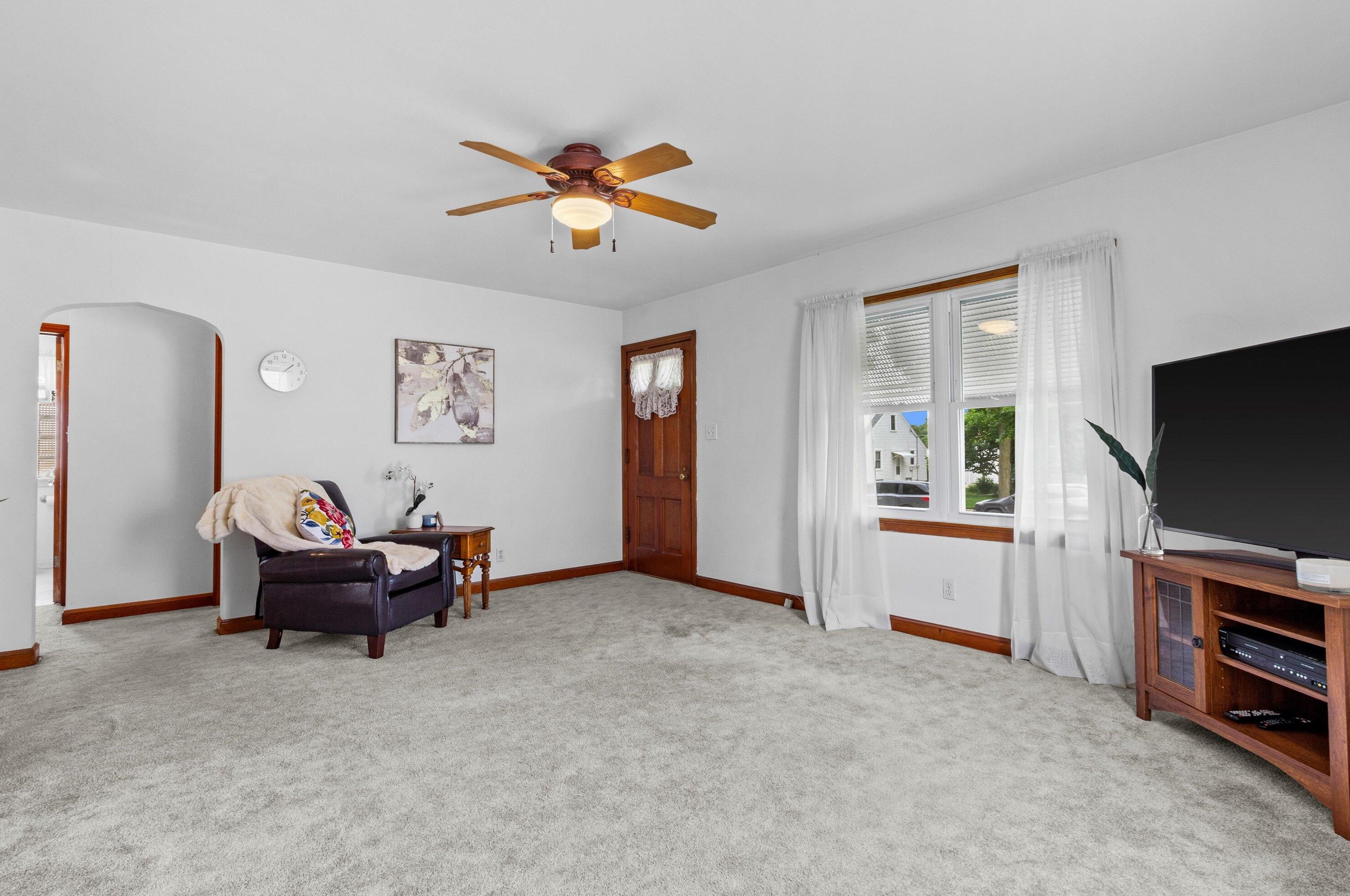 1205 93, Milwaukee WI 53214-2712 exterior