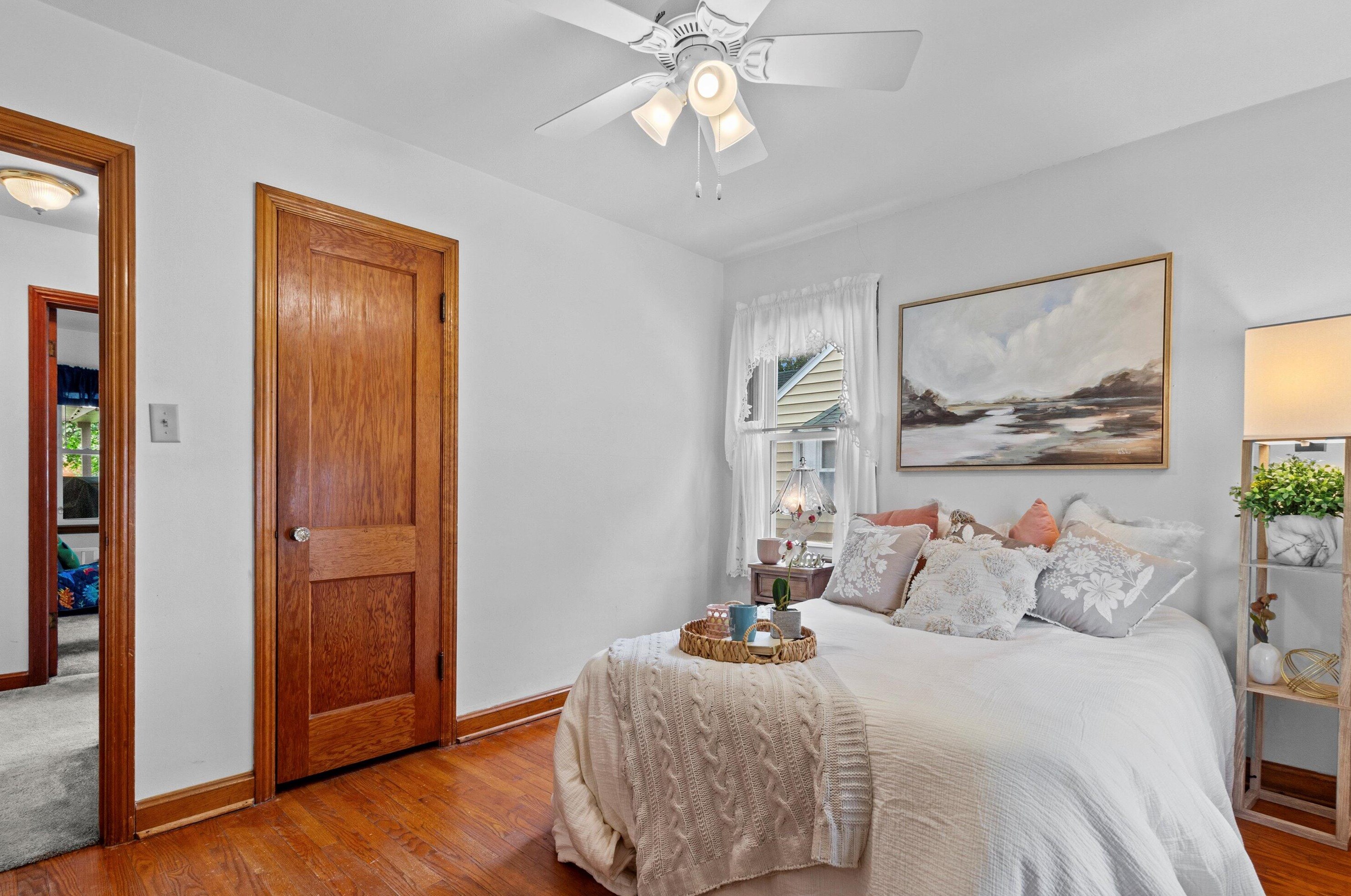 1205 93, Milwaukee WI 53214-2712 exterior