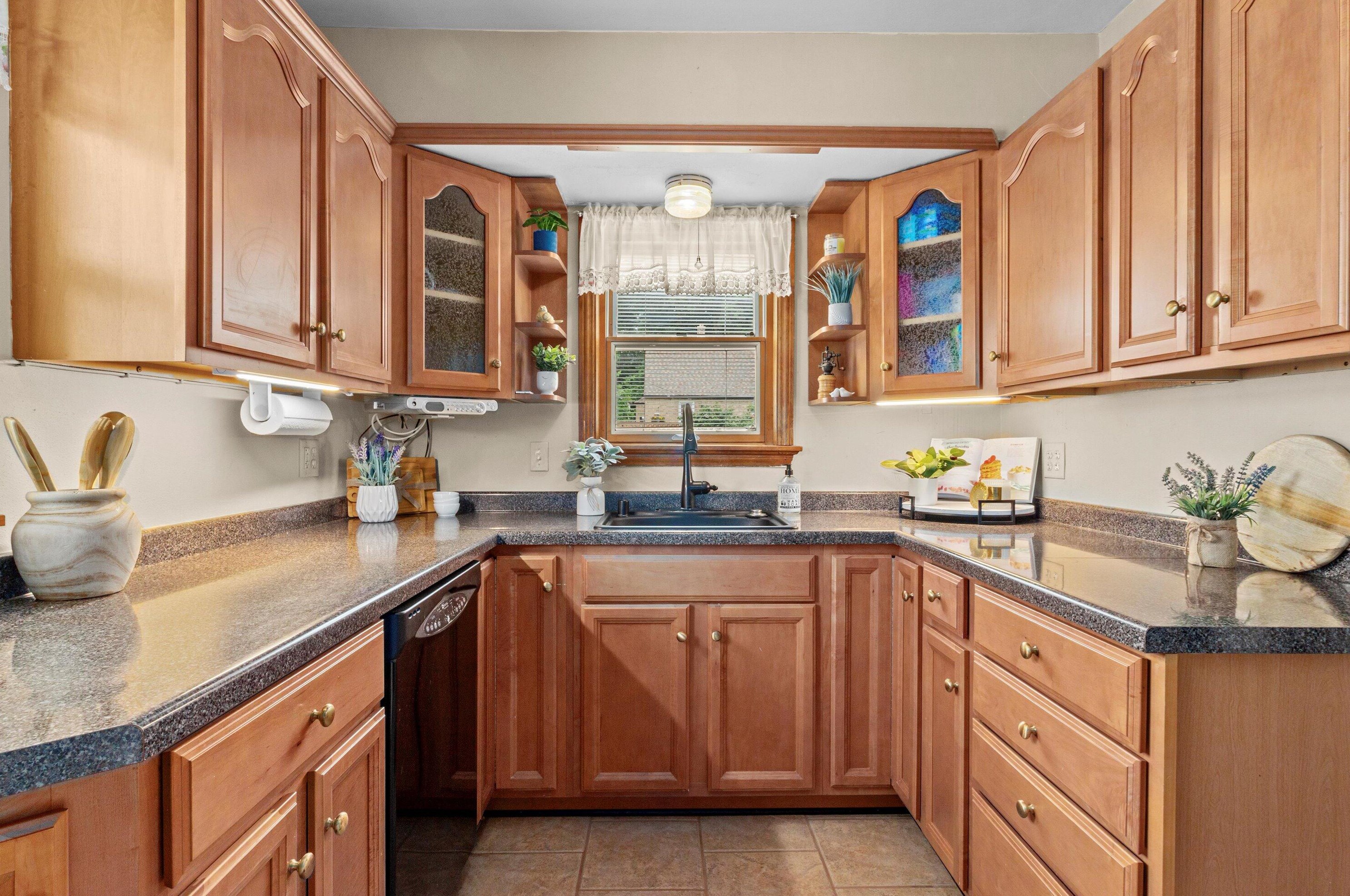 1205 93, Milwaukee WI 53214-2712 exterior