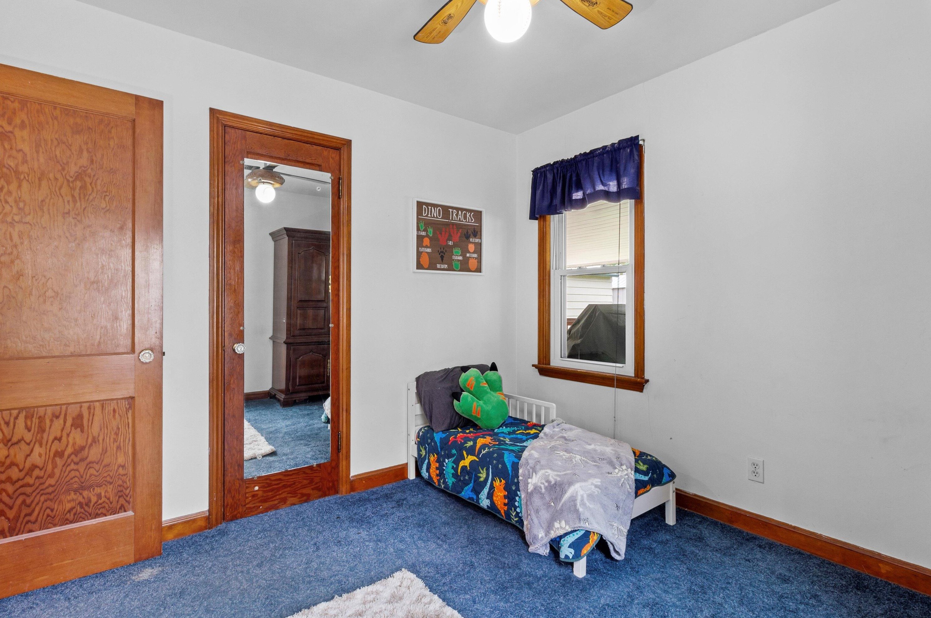 1205 93, Milwaukee WI 53214-2712 exterior