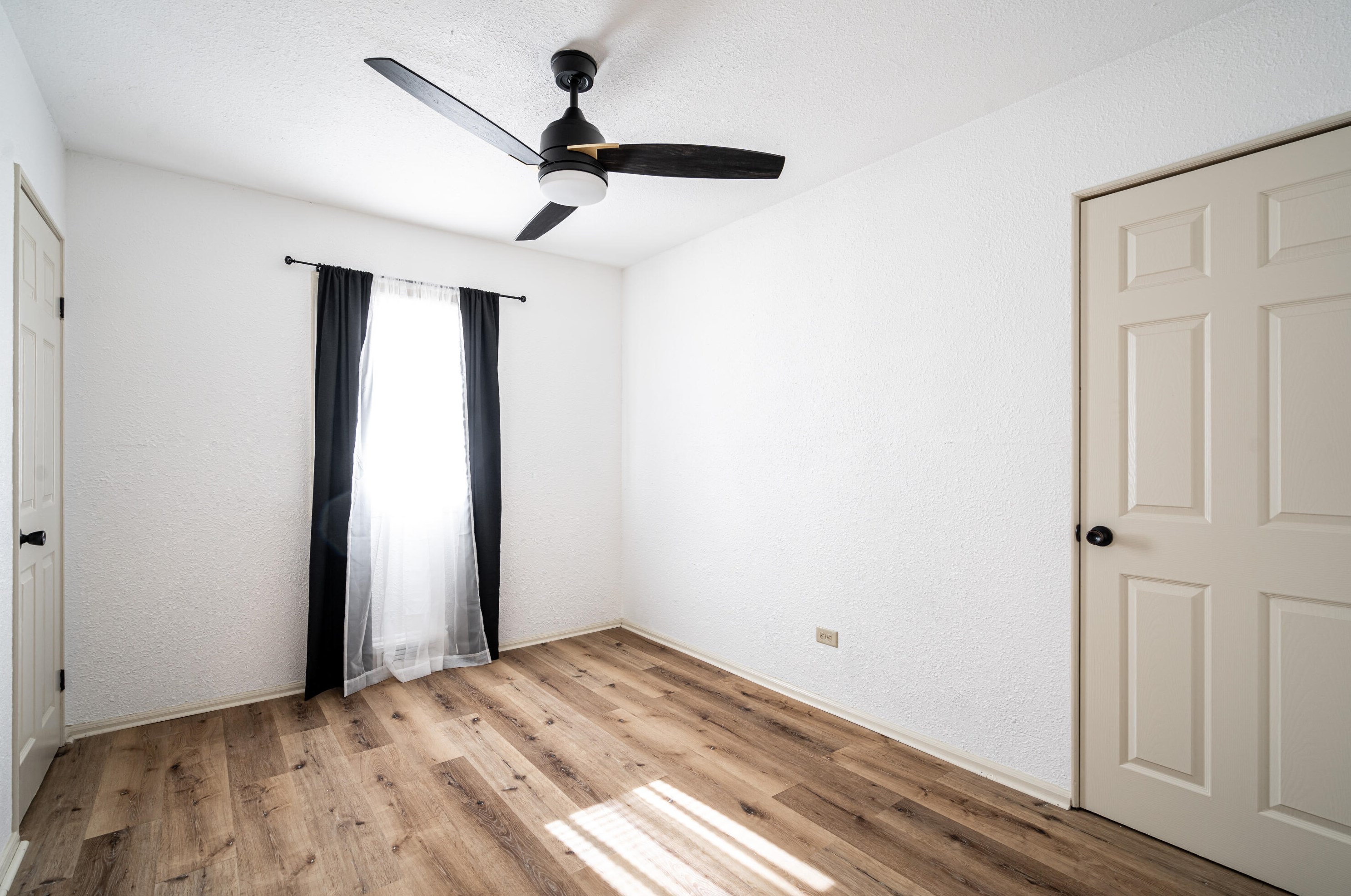 1934 Congress St, Milwaukee WI  53209-6410 exterior