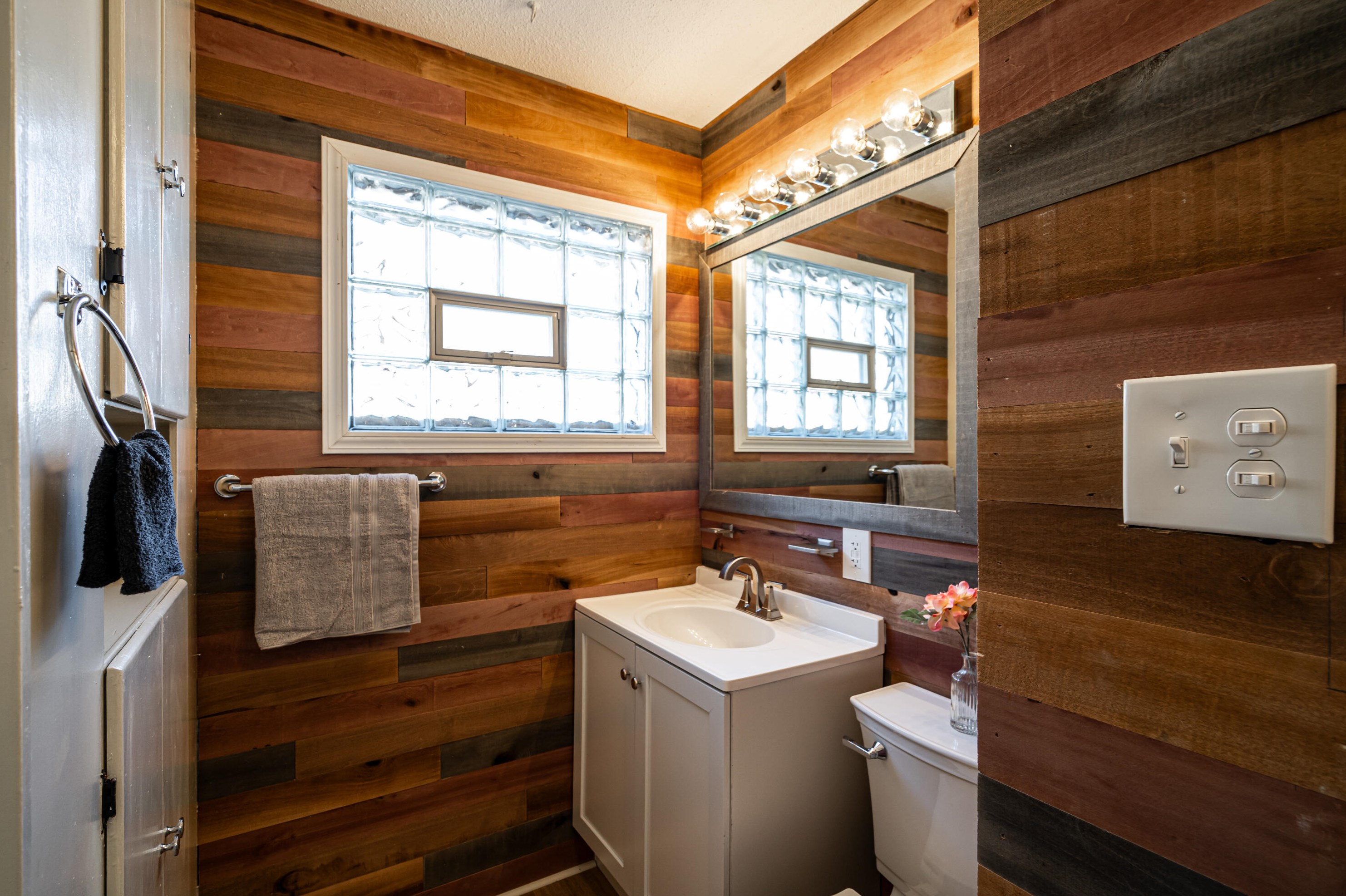 1934 Congress St, Milwaukee WI  53209-6410 exterior