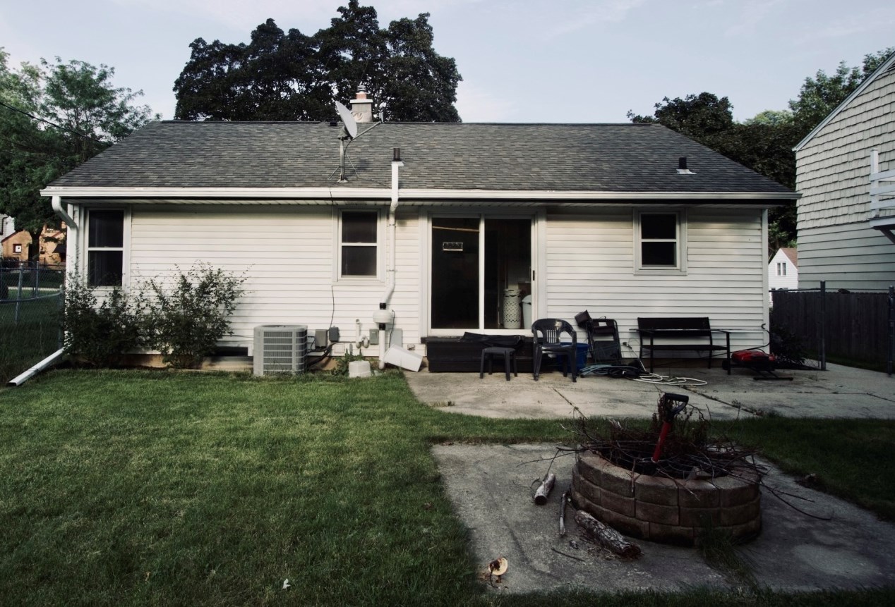 2855 89th St, Milwaukee WI  53222-4603 exterior